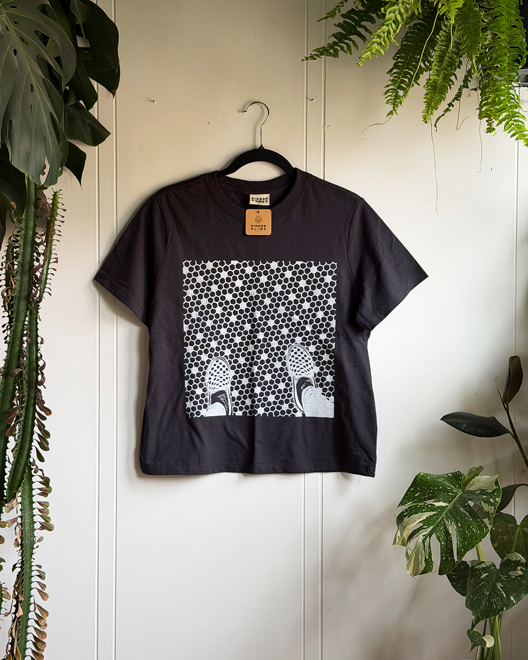 1080x1350-clothes-Apr26-vans-w-gray-wht.png