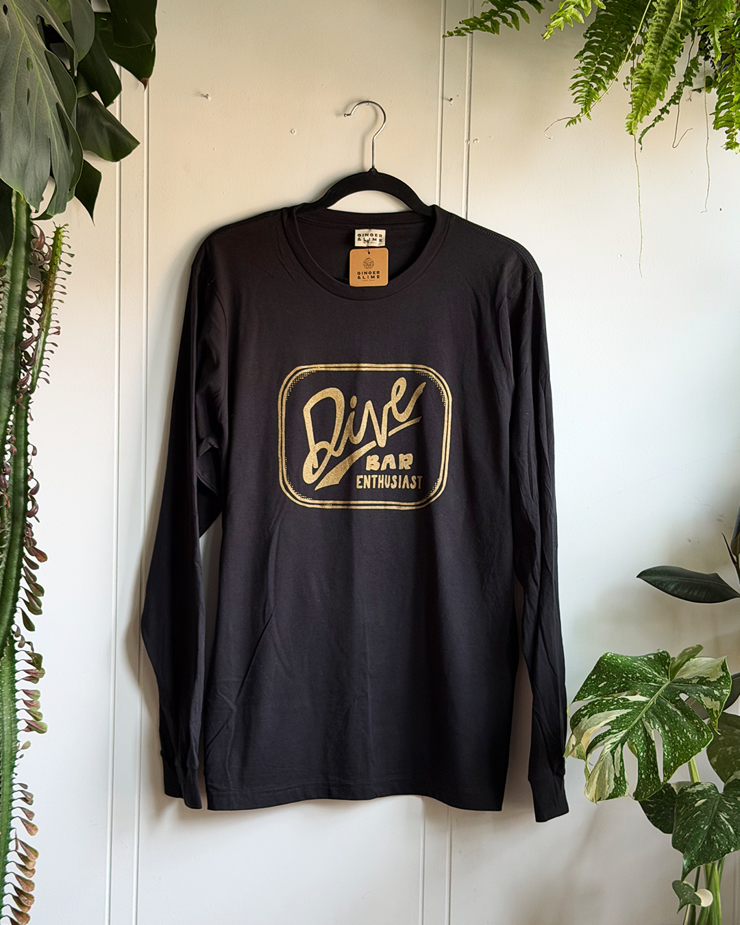 1080x1350-clothes-Apr26-DBE-ls-blk-gold.png
