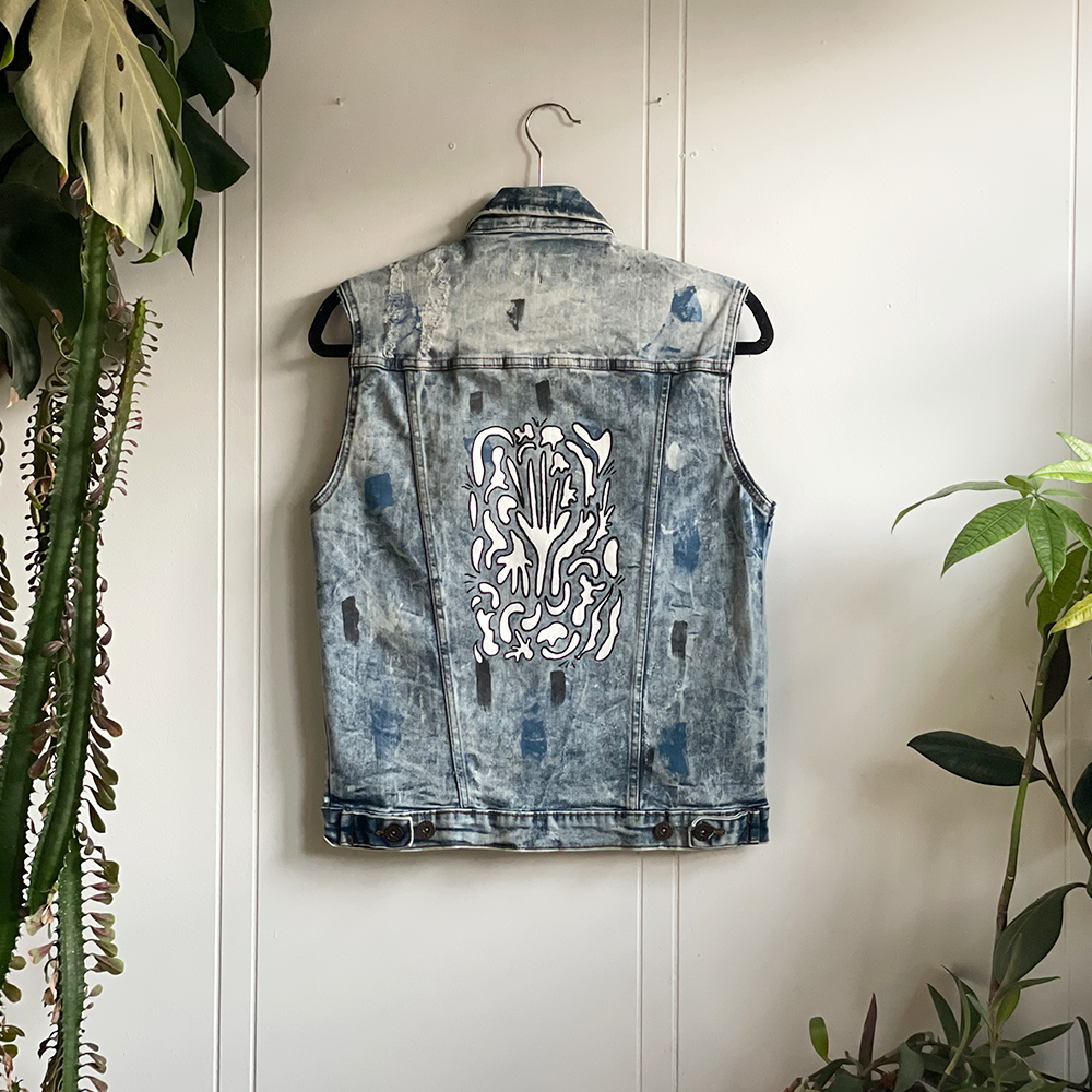 1000x1000px-Mar26-grunge vest back.png