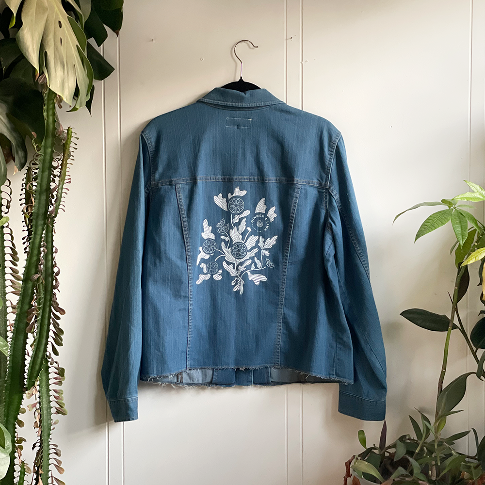 1000x1000px-Mar26-lt stretch denim back.png