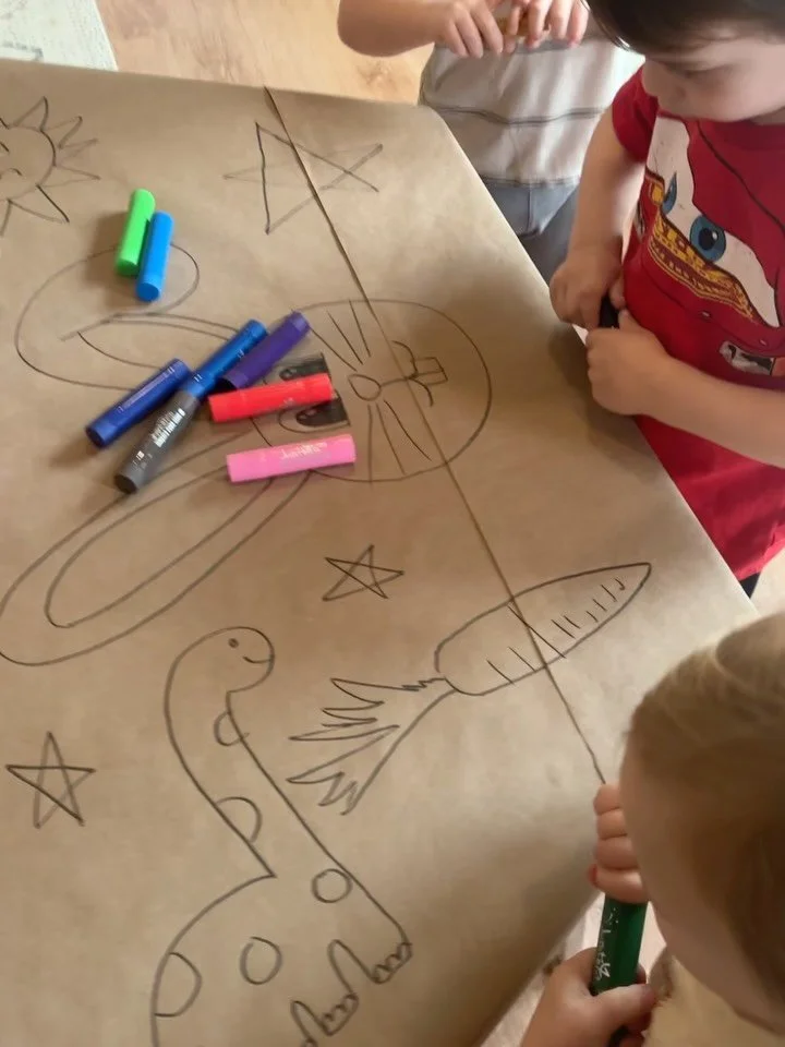 All about pets this week! Today we made doggy collars practicing fine motor skills and working out our pincher fingers 💪🏼 🫰🏼 love my BBs &hearts;️