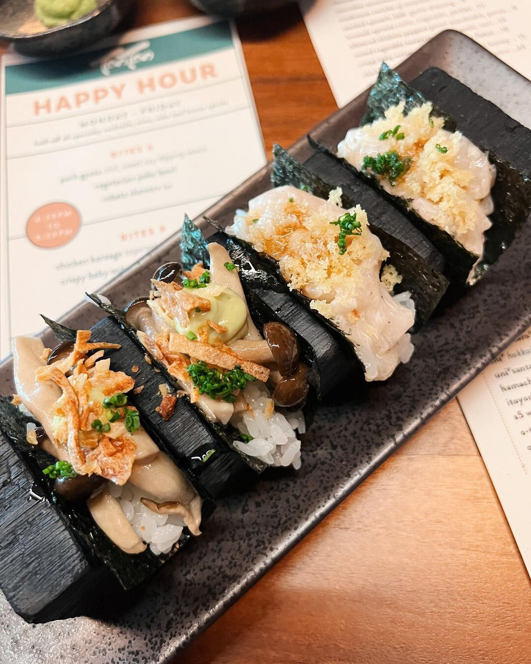 Hand rolls anyone? Catch them during Happy Hour every weekday from 4:30-5:30pm 🤩 @abbey_appel
