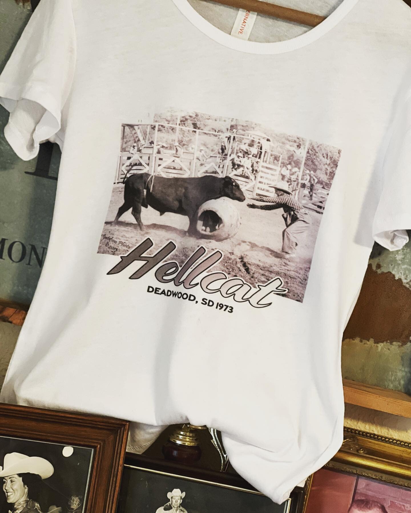 Hellcat&hellip; Deadwood, SD 1973 
Love doing exclusive designs for boutiques! Catch this one @outlawcoutureboutique 

@dreamfastmedia @daysof76