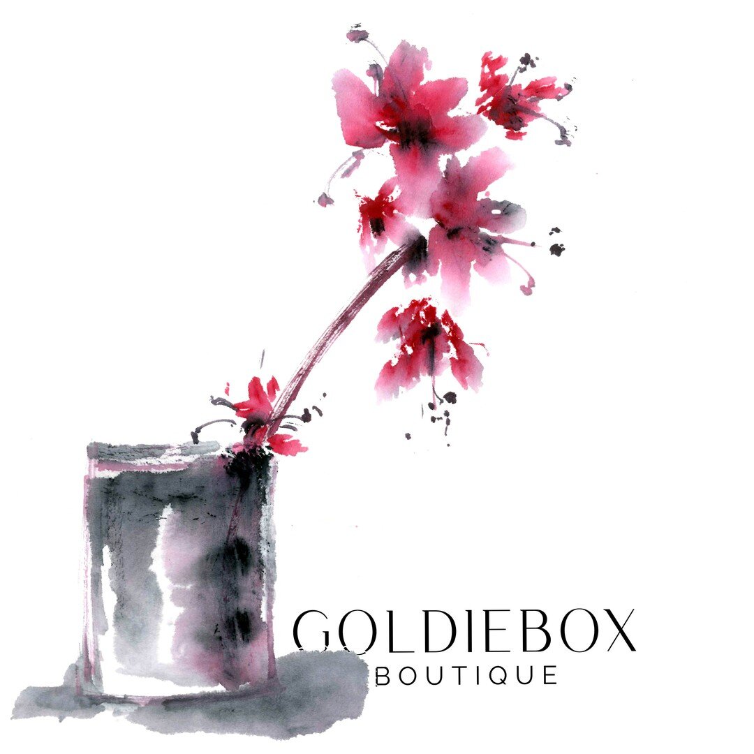 🌺 The grass is greenest where you water it!! 🌺 Nurture yourself, stay grateful 🌺
-
Stay tuned, we have a lot to share 👉🏼 follow @goldieboxboutique👈🏼
-
#branding #packaging #creative #nature #design #creativedesign #event #gift #gifting #logoty