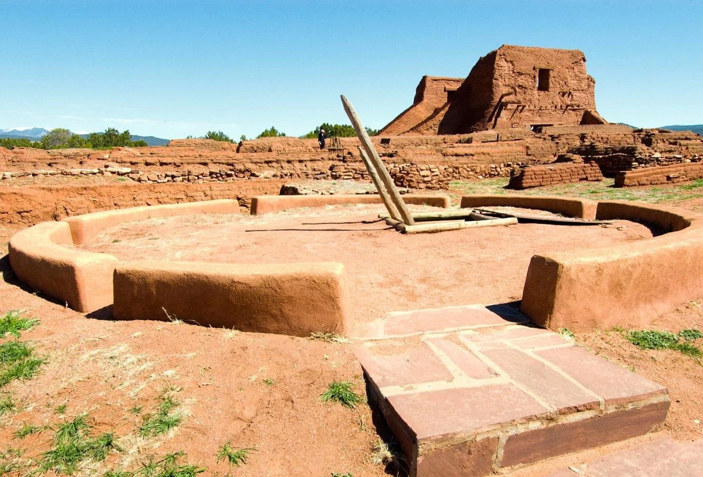 Route 66’s Mountain Detour: The Road Through Glorieta Pass to Santa Fe