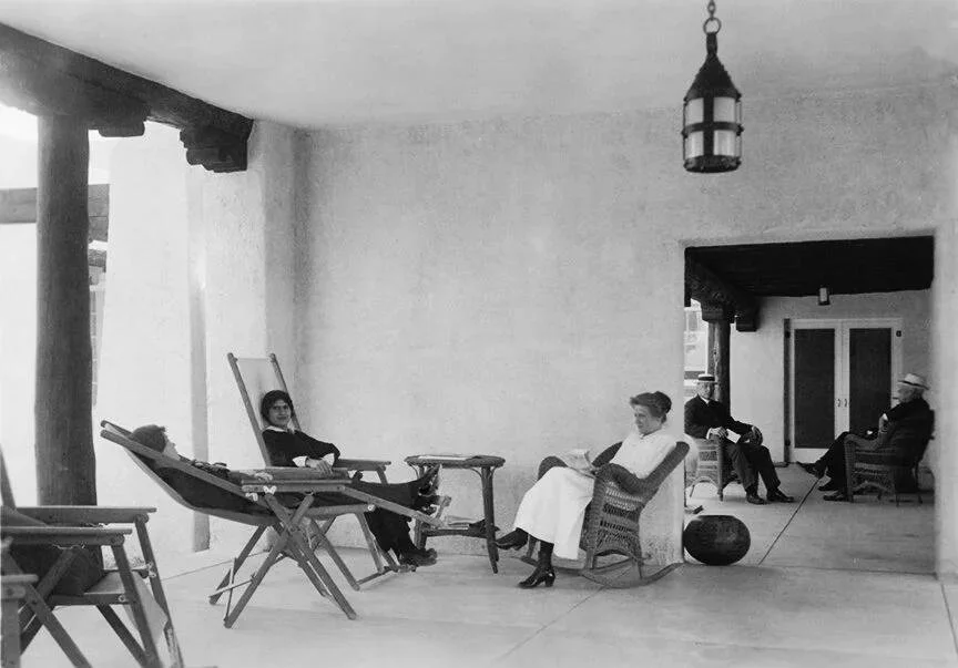 The “Lungers” Who Reinvented Santa Fe