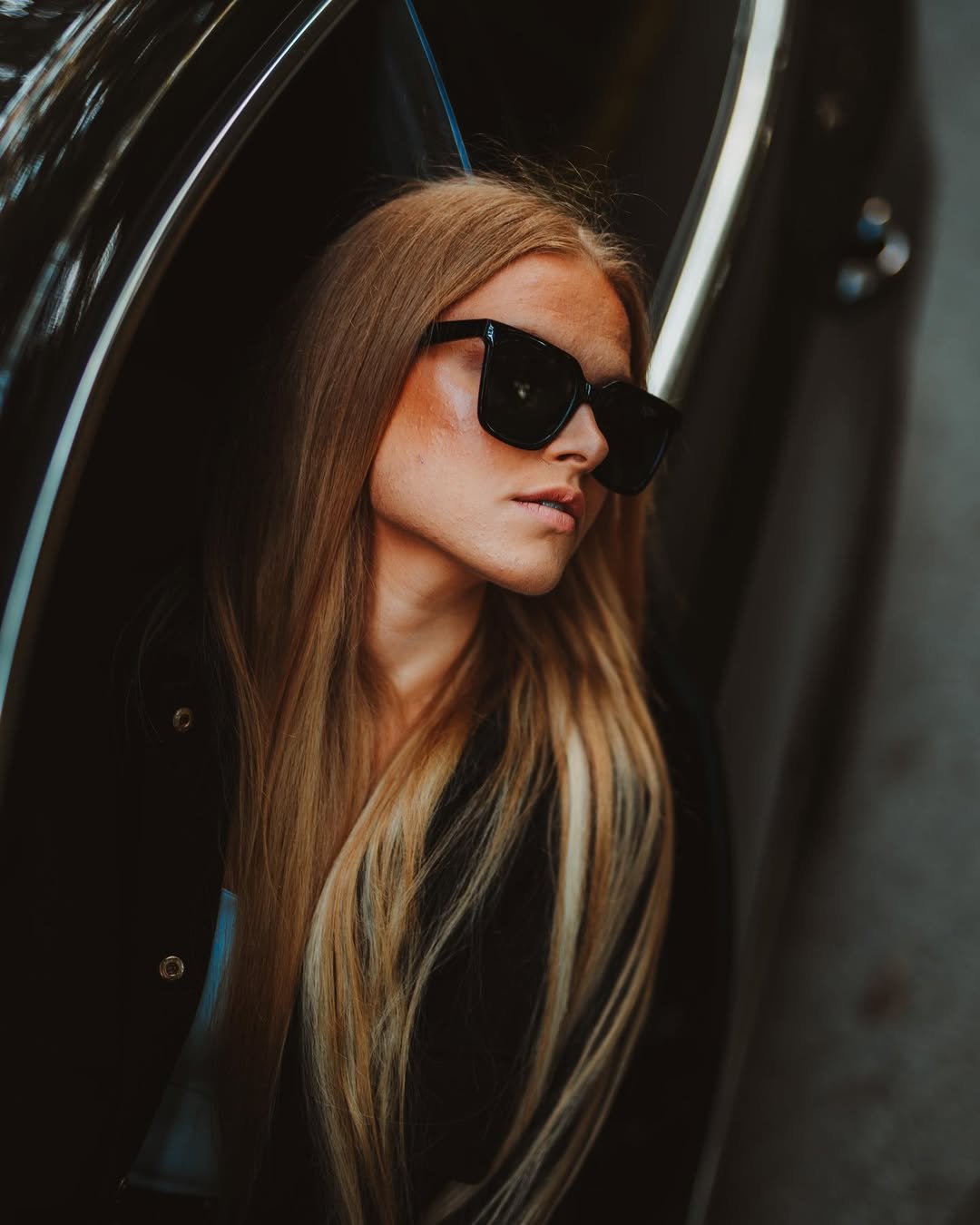 Fastlife........#agameoftones #minimalist #lensbible #lightroom #broadmag #heatercentral #illgra.jpg