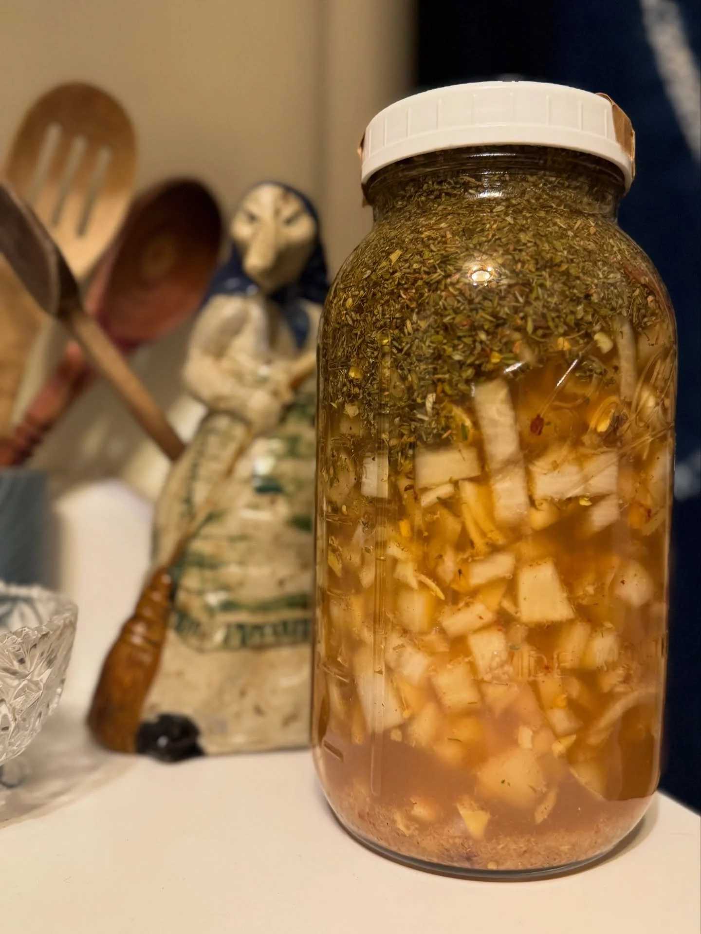 Who made fire cider this season? 
What did you put in it? Share in the comments !
🔥
Fire cider is not a new concept. It&rsquo;s actually a vinegar extraction and people have been making it since vinegar was a thing! The reason many people call it &l