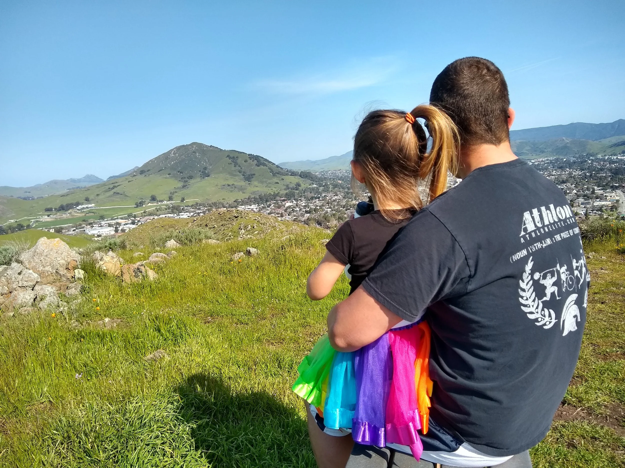 dad daughter hike