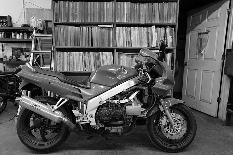 motorcycle-repair-books.jpg