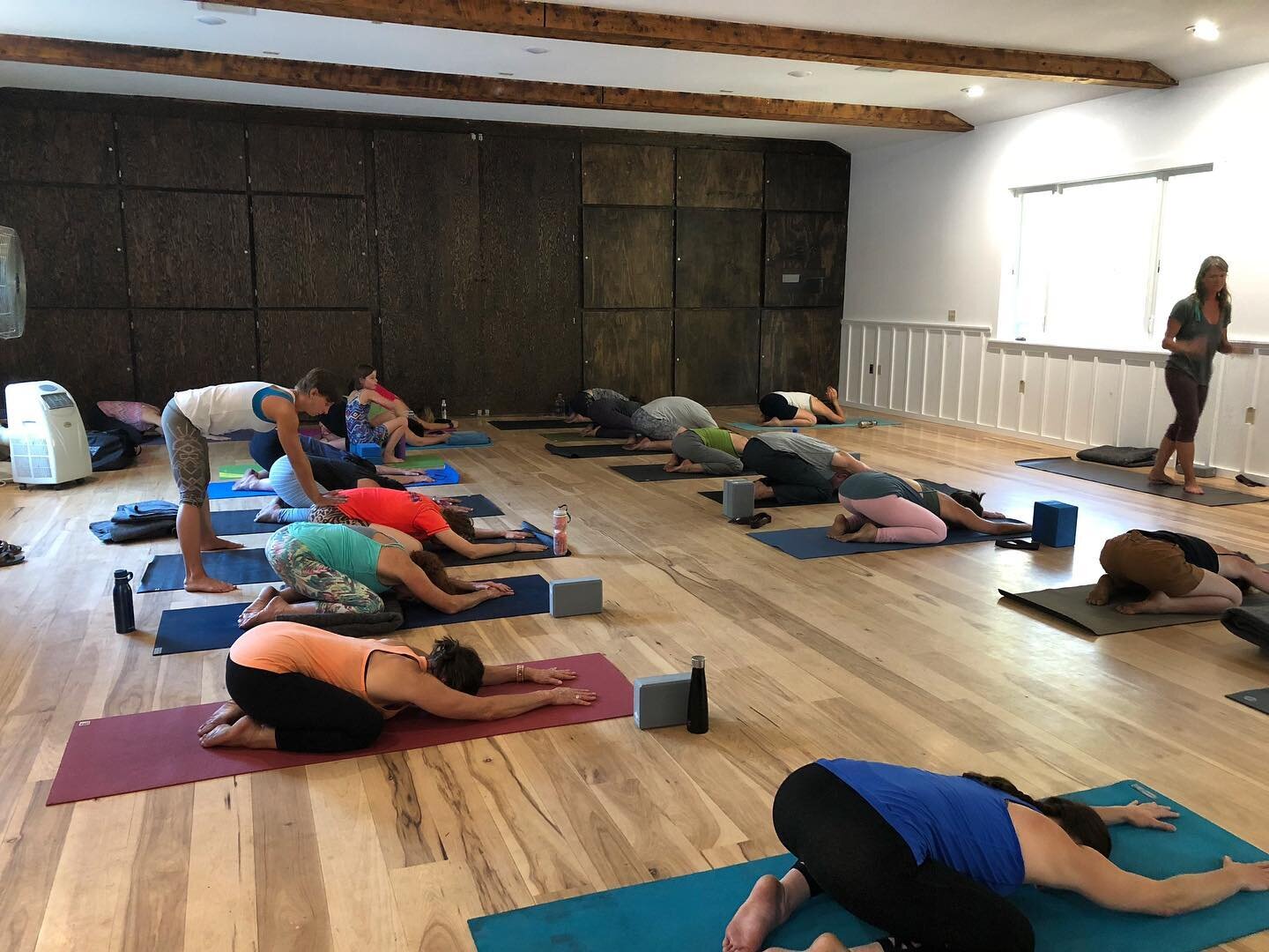 Community Yoga tonight! 😍

Two chances to practice yoga this evening in community:

⏰ 6pm - 7:15pm

📍El Portal Community Hall with @kyra.kathleen 

-&amp;-

📍The Redwoods in Wawona with @breezyatlarge 

Classes lately have been packed and we&rsquo