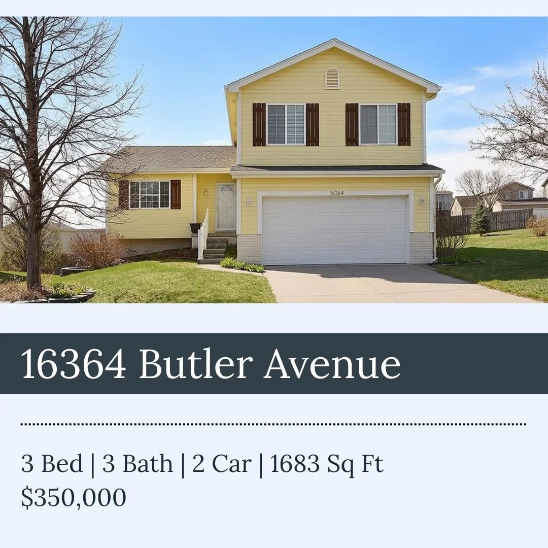 Just Listed! Showings start tomorrow in Stone Ridge! 

📍16364 Butler Avenue
Offered at $350,000
🛏️3 BED 
🛁3 BATH 
📏1683 SQ. FT

 🔗Link in bio to learn more!

#LifetimeRealtyGroup
#BrentBlytheRealtor
#NebraskaRealty