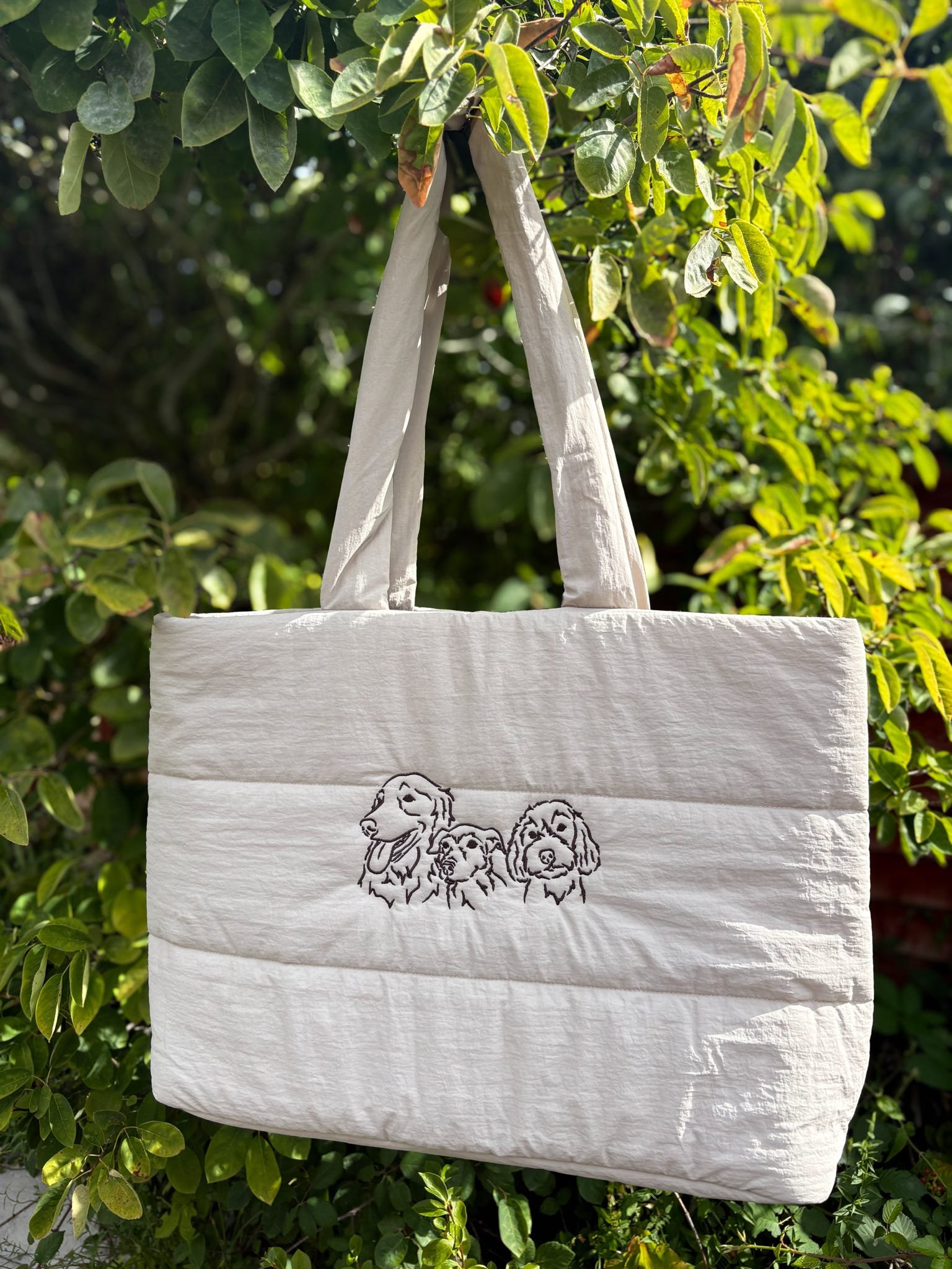 Embroidered Line Drawing Quilted Bag