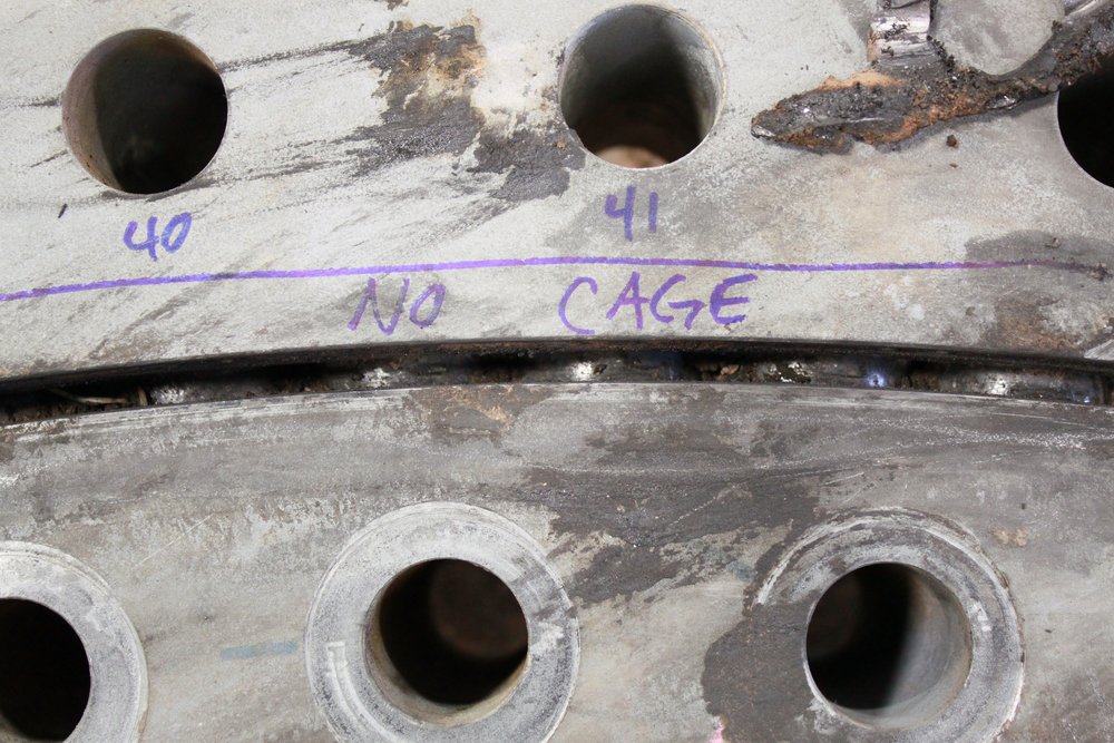 Fig. 4: Cage missing, balls bunching