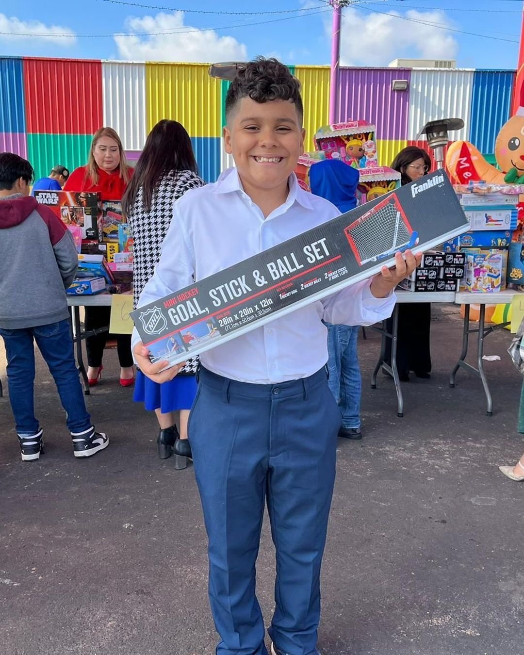 We would like for you to meet some of our outstanding students. 🥰 
This is Darian, a 5th grader who has been in the program since 4th grade. Darian and his family now attend church at Unidos En Una Vision!🤯 #friends #socialskills #thriving #dedicat