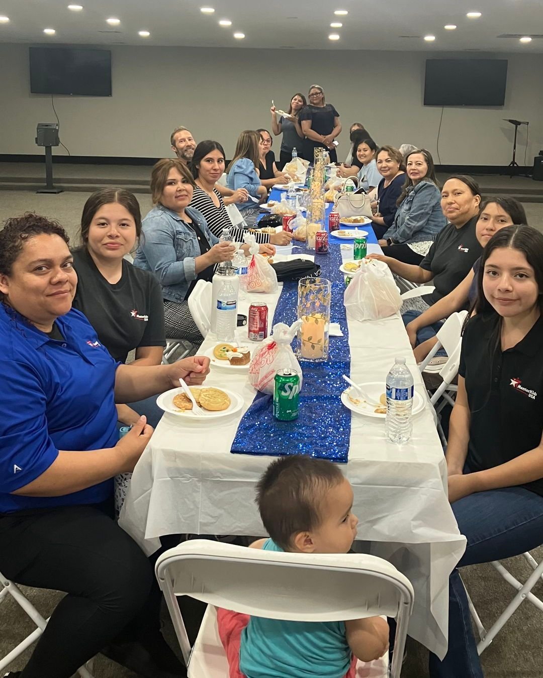 On Thursday, we honored our Maryvale Volunteers with a thank-you dinner. It was a beautiful night where we laughed 🤣 , cried 😭 , and encouraged🤗  each other. 😍 #Maryvale #Volunteers #Serve #Honor #thankyou #unidos #mentorkidsusa