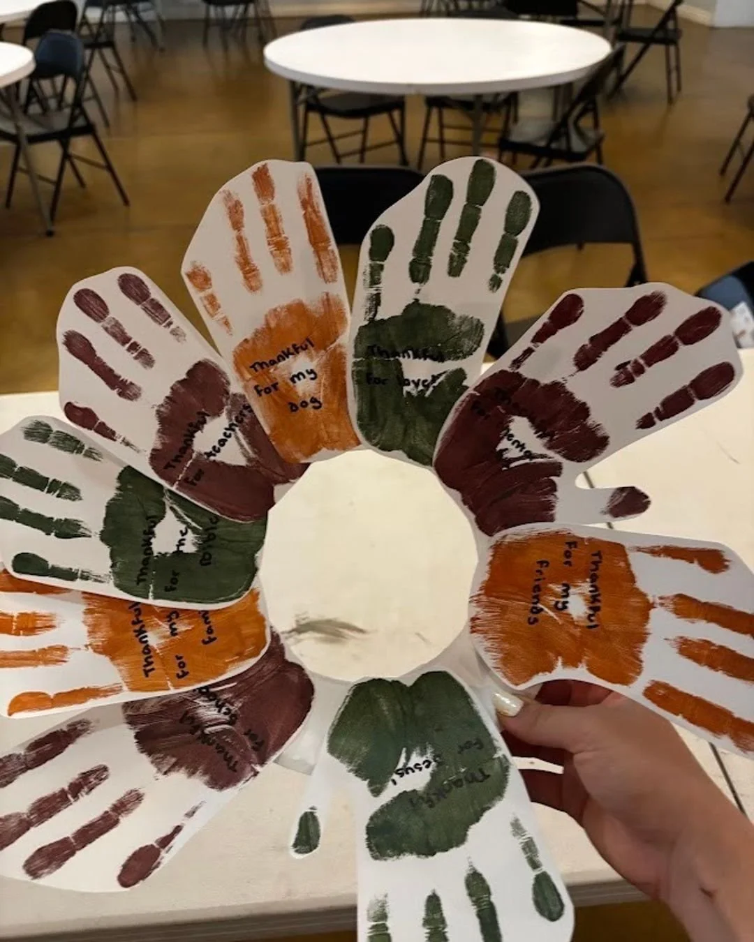 Grateful hearts, colorful hands, and big smiles — our Thankful Wreaths are complete! 🍁❤️
#MentorKidsUSA #BuildingLeaders #LeadersStartHere #LeadAZ #AZYouthRising #TempePromise