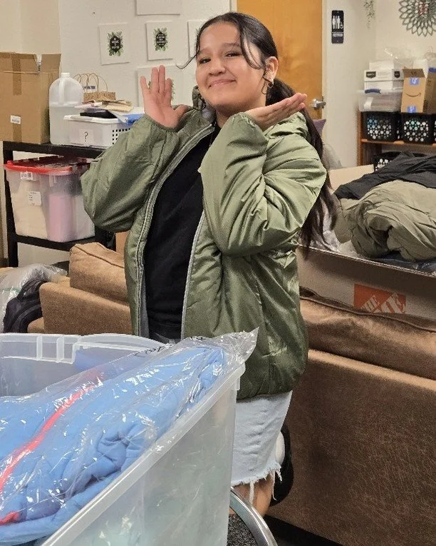 We were blessed to be able to give away jackets for our students to take home. &quot;I didn't had a jacket for this weather, I'm glad I do now&quot; 
#MentorKidsUSA #PalominoPromiseNeighborhood #BuildingLeadersWhoBuildLeaders #AZYouthRising #LeadAZ #