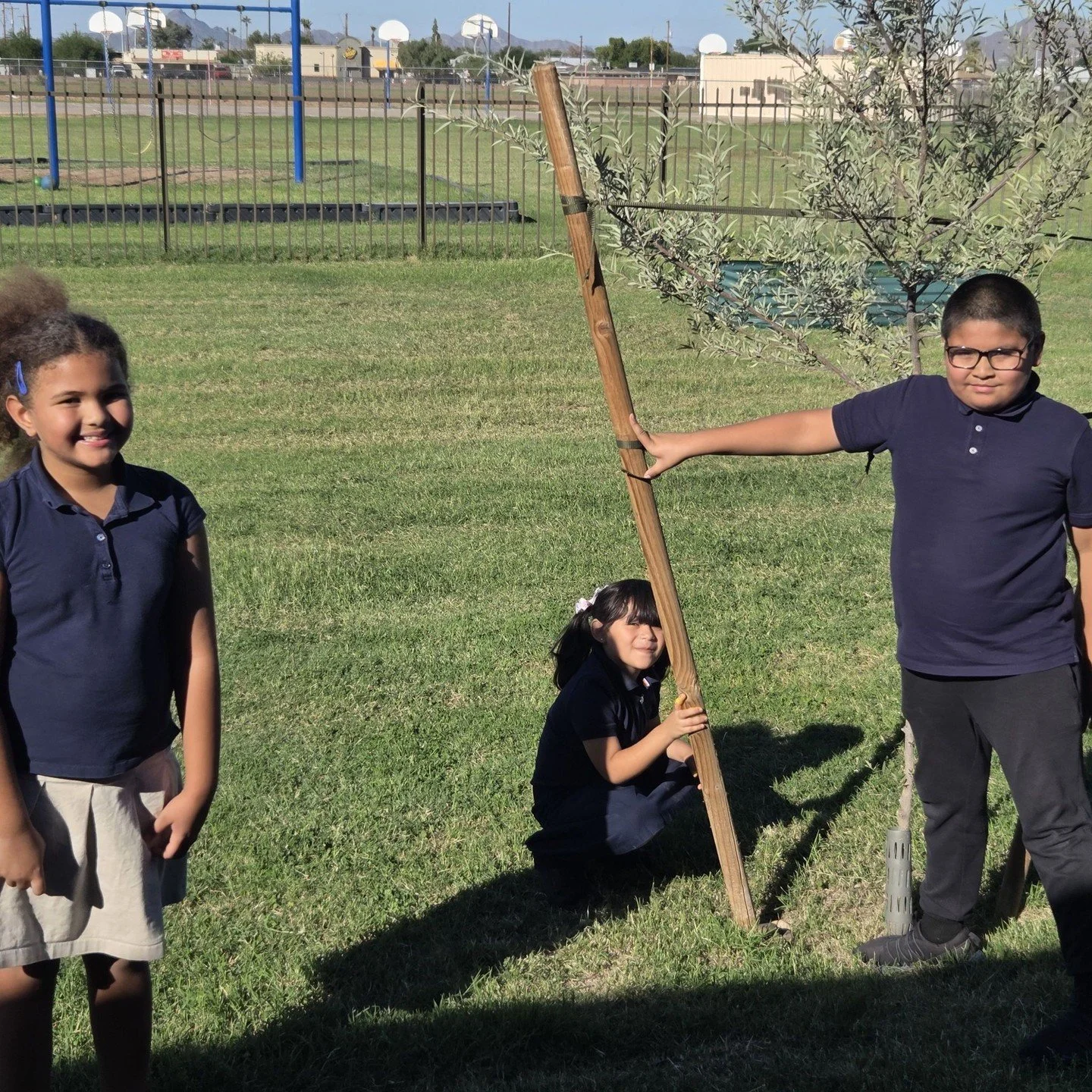 It might be December, but this weather is perfect for some smiling faces on the playground!! We are so blessed to have such beautiful weather in December!😀

 #BuildingLeaders
#LeadersStartHere
#LeadAZ
#AZYouthRising 
#SouthPhoenixPromise