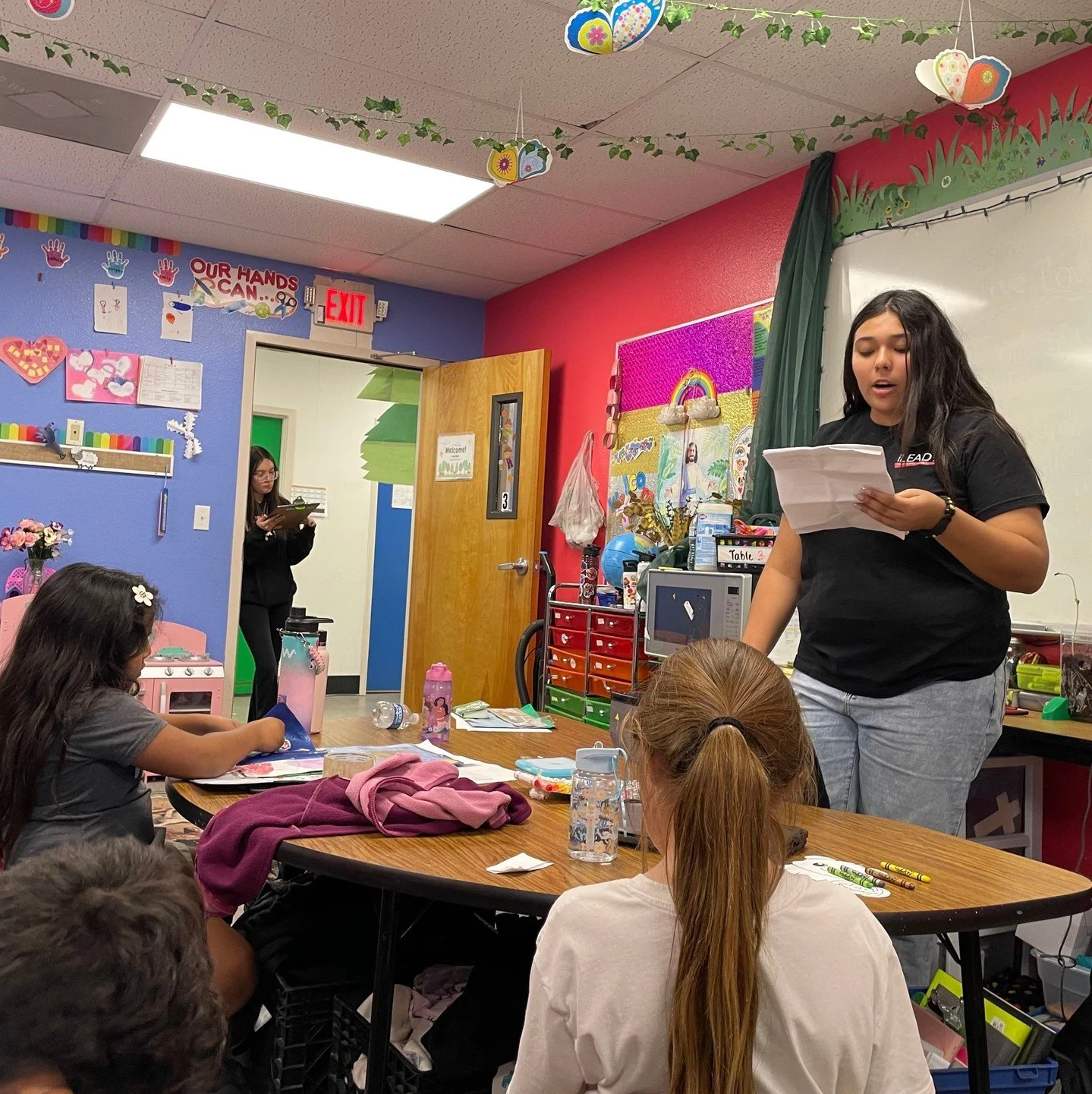 This week's Leadership lesson is integrity. What is integrity? Integrity means doing the right thing even when it's hard or when no one's watching. At MentorKids we strive to teach the right thing for our students and one of the way's we do that is b