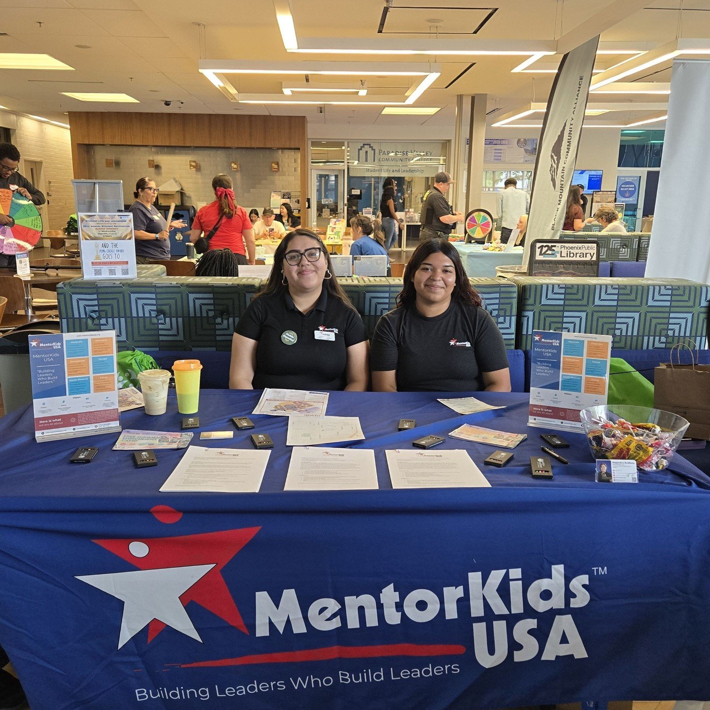 Thank you PVCC for having us at the Festival of Tales with El Dia Del Los Ninos celebration! Encouraging kids in the community to read and to care about their physical health is such an essential part of a child's development. Having interactive game