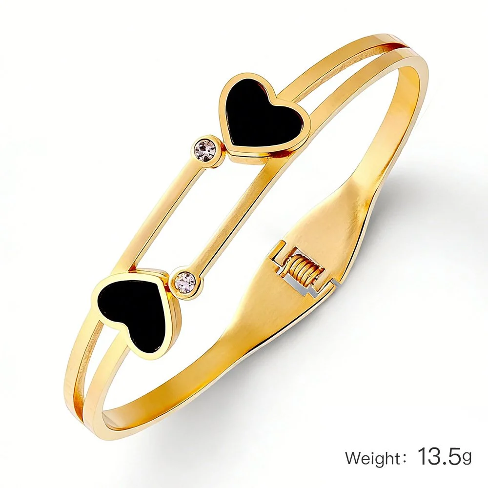 HEART OF LUXE Cuff Bangle