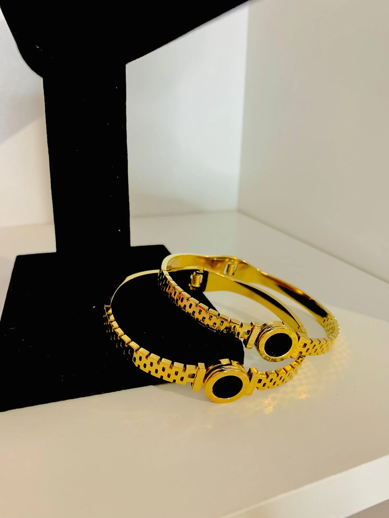 TIMELESS - Cuff Bangle