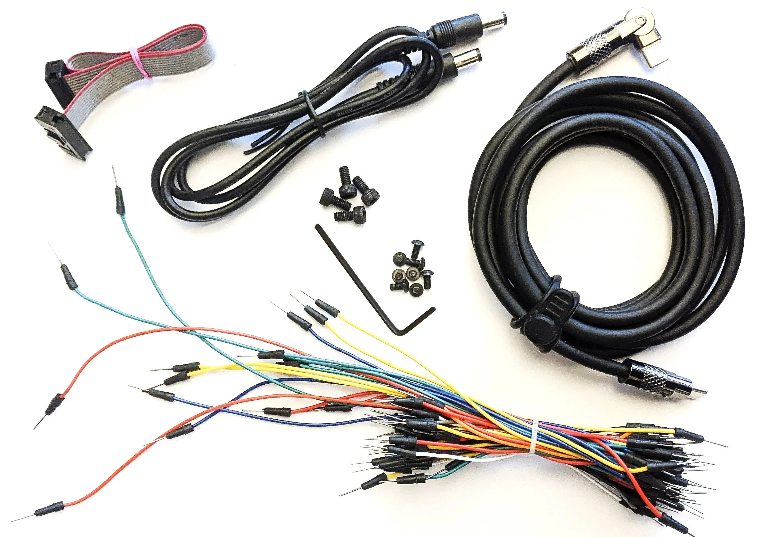AVALITH - drone synthesizer with a matrix of 100 raw oscillators in an open design configuration framed by a four-pole analog lowpass filter CABLES