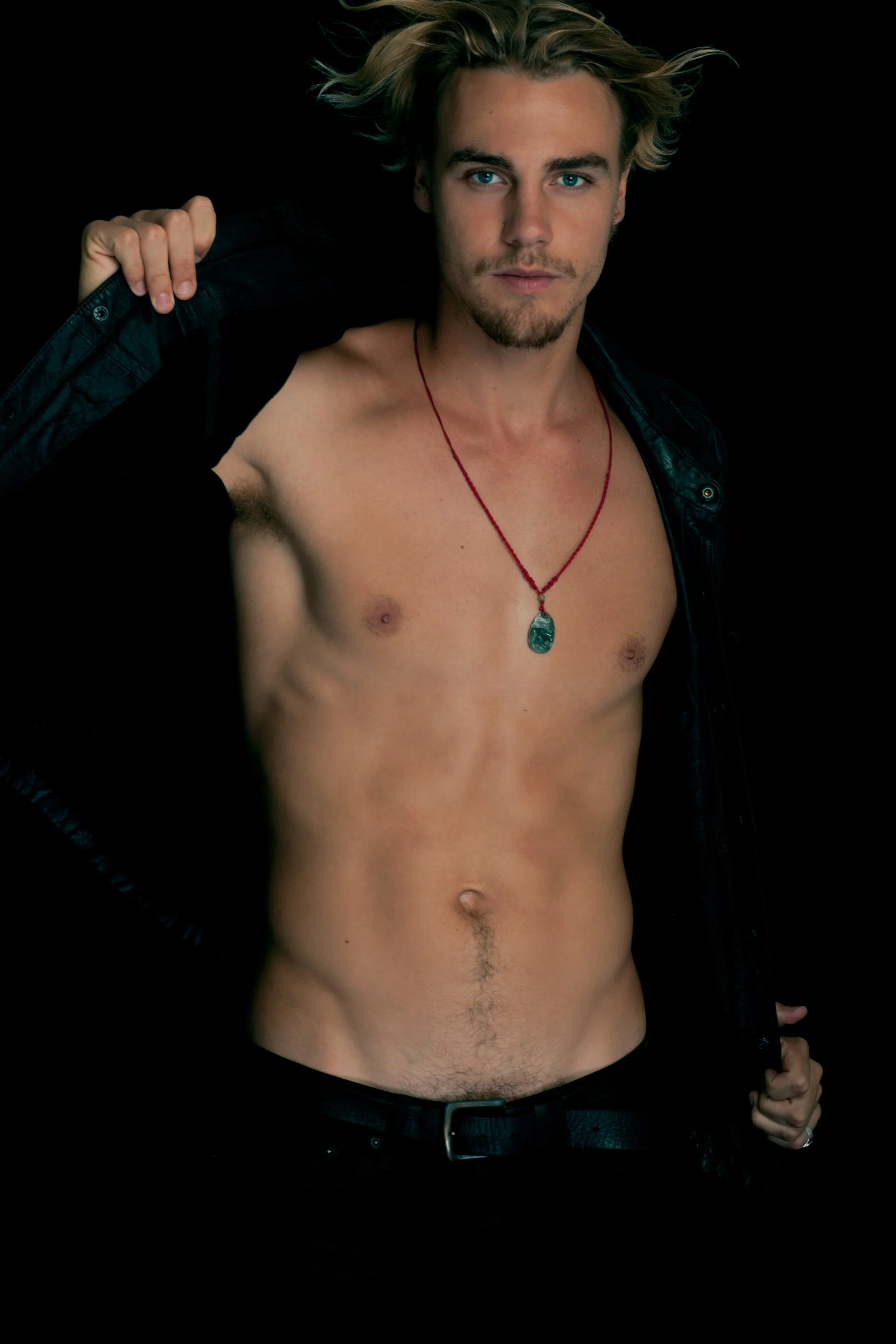 KEN ARTHUR PHOTO