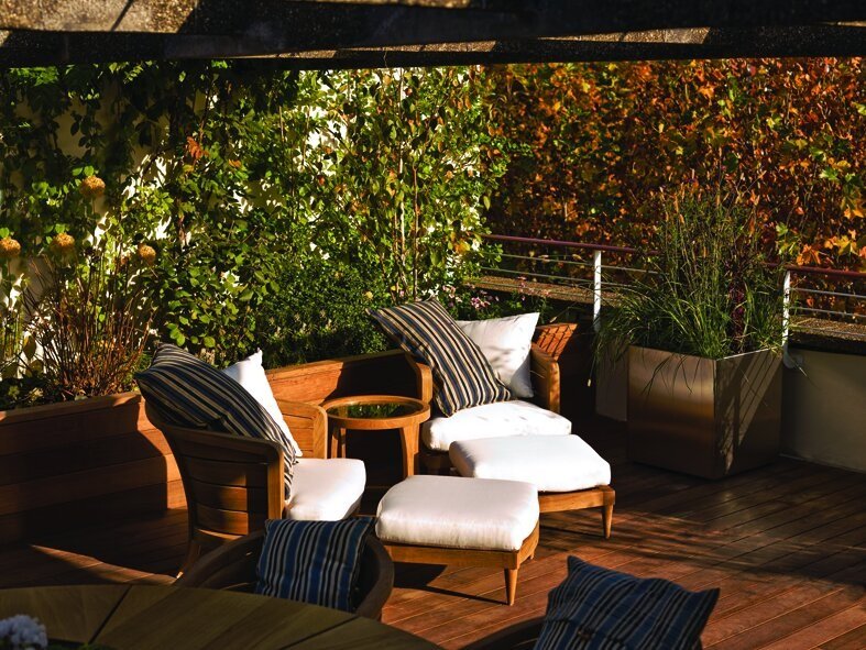 Terrace_2.jpg