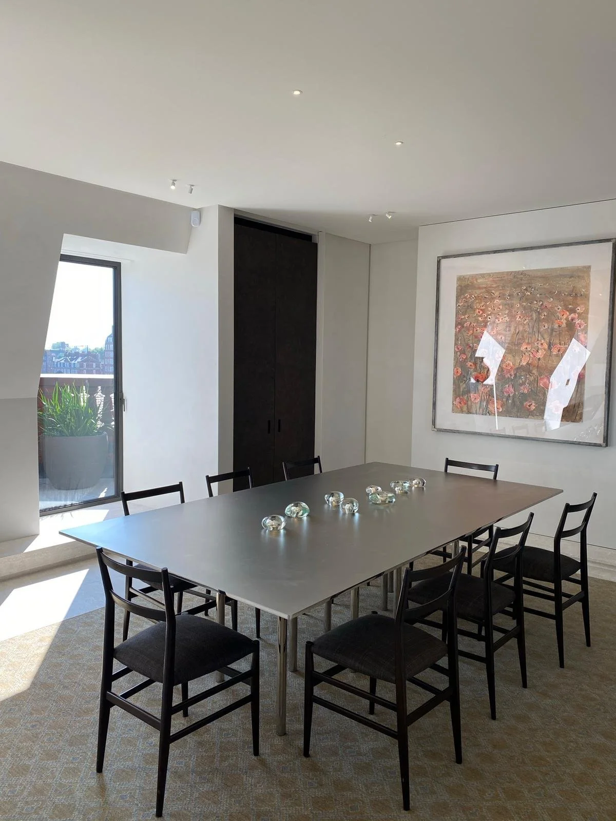 5th Floor Dining Area