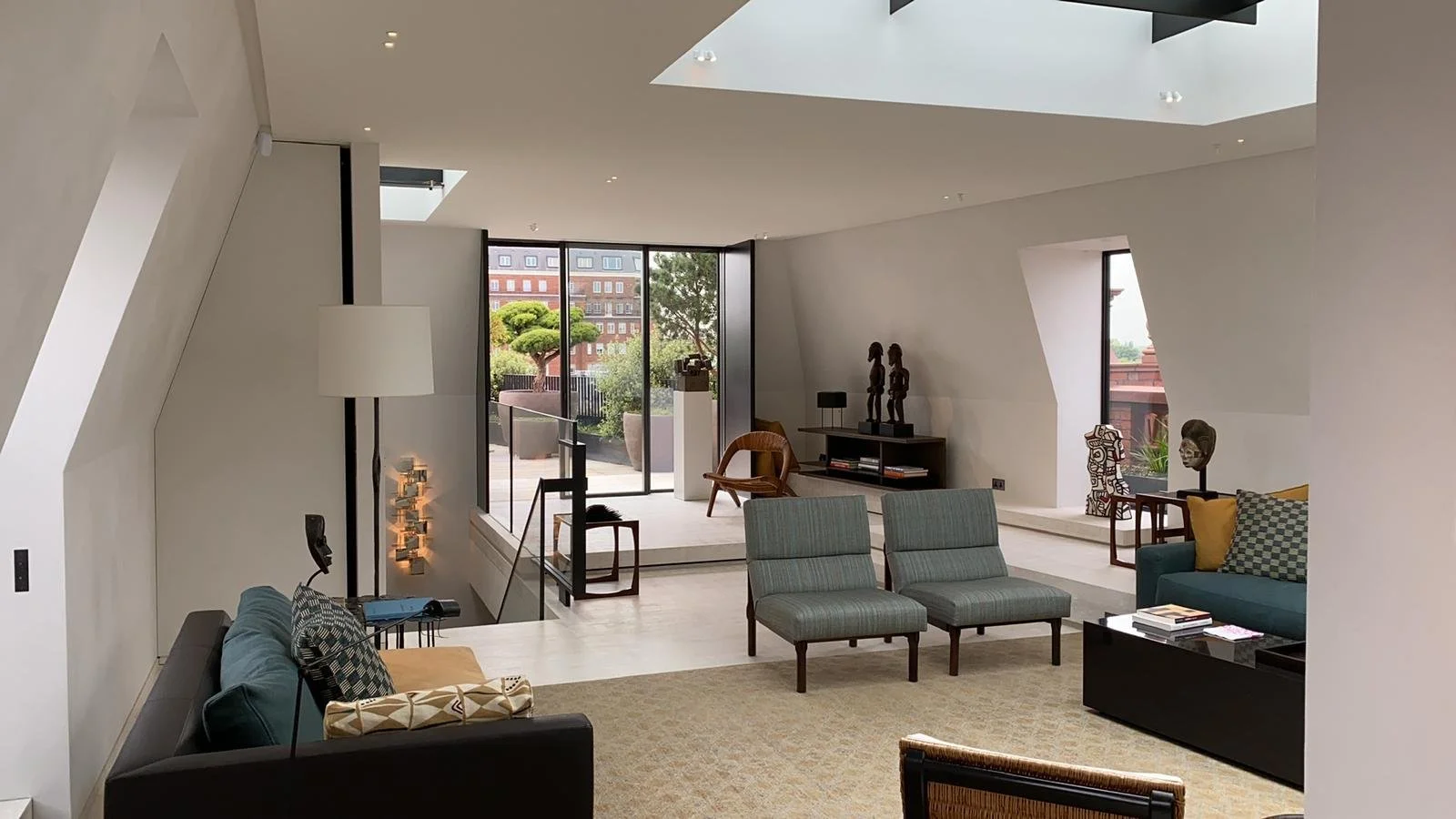 5th Floor Living Area