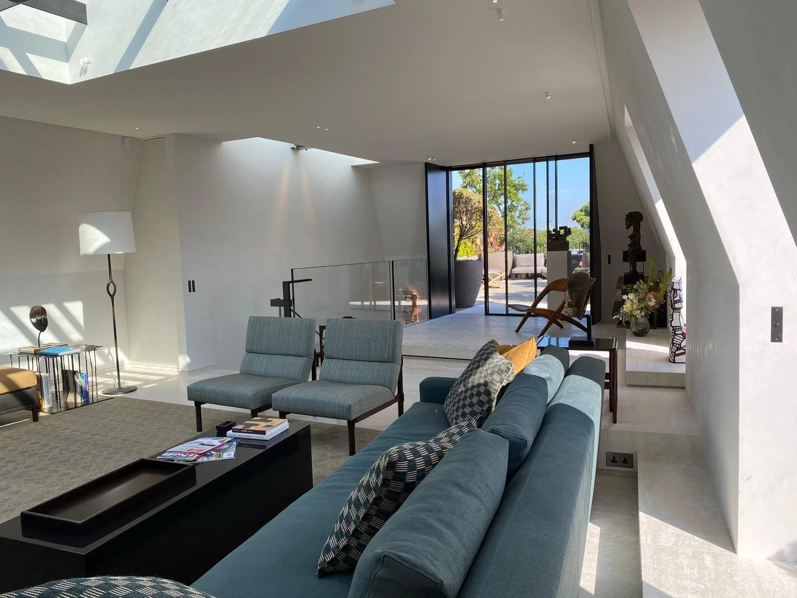 5th Floor Living Area