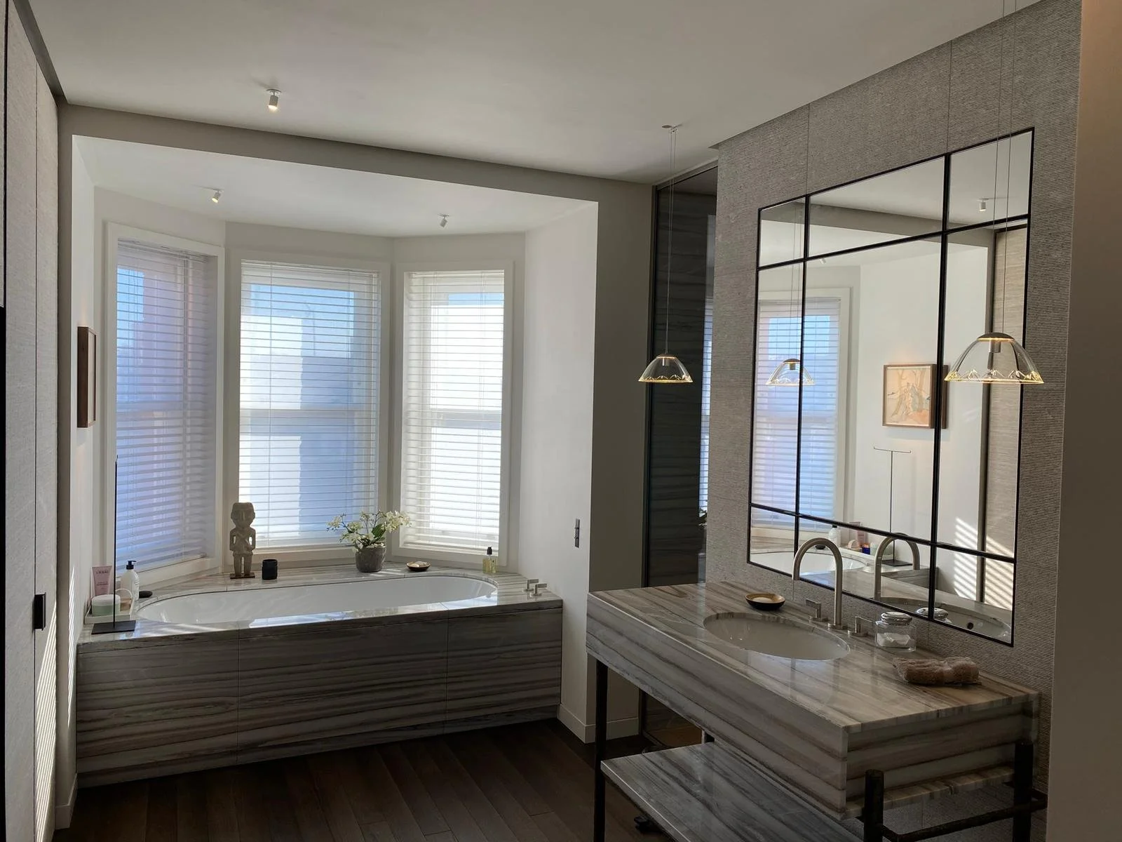 4th Floor Master Bathroom