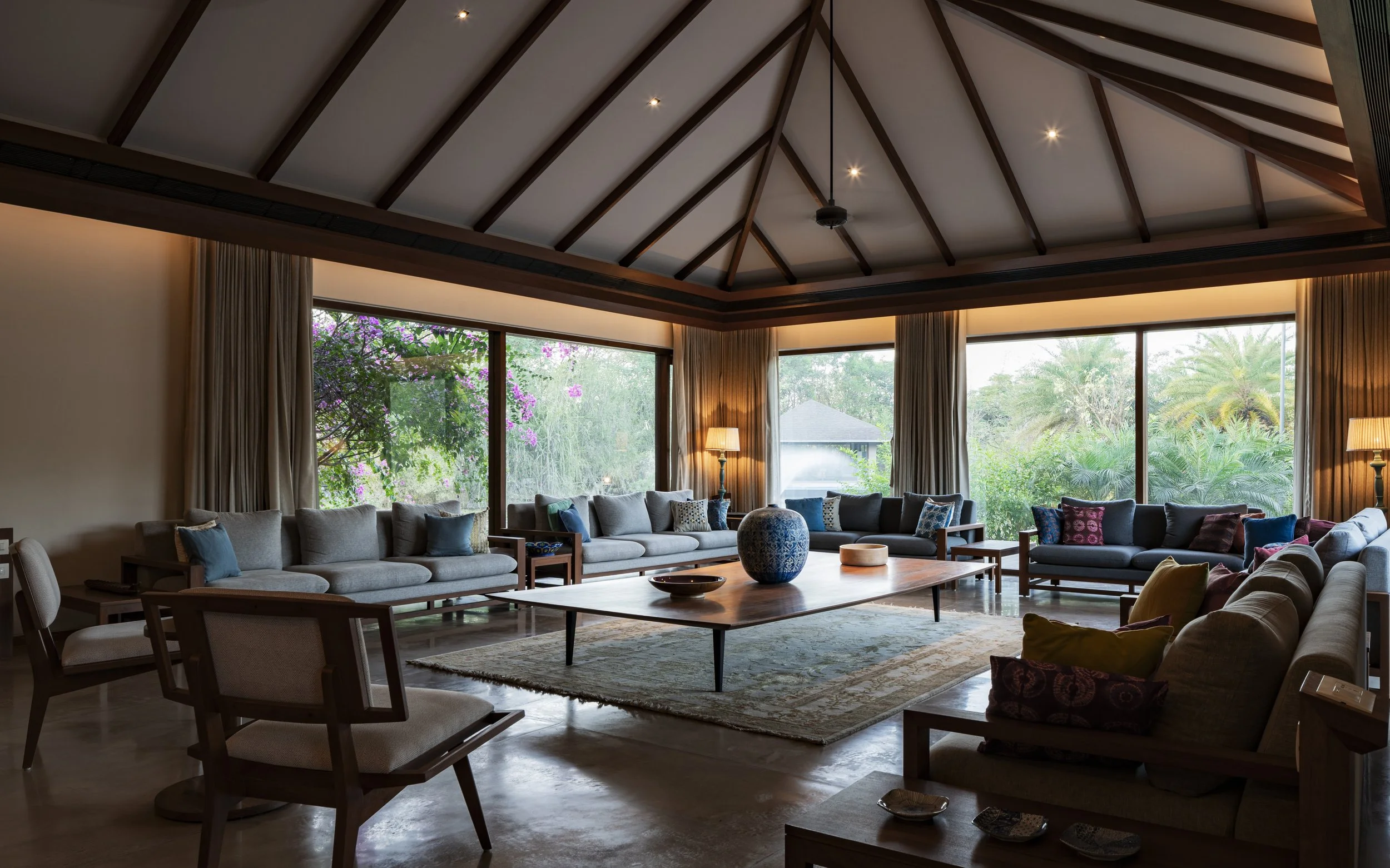 House of multiple courtyards twilight interior_hpa.jpg