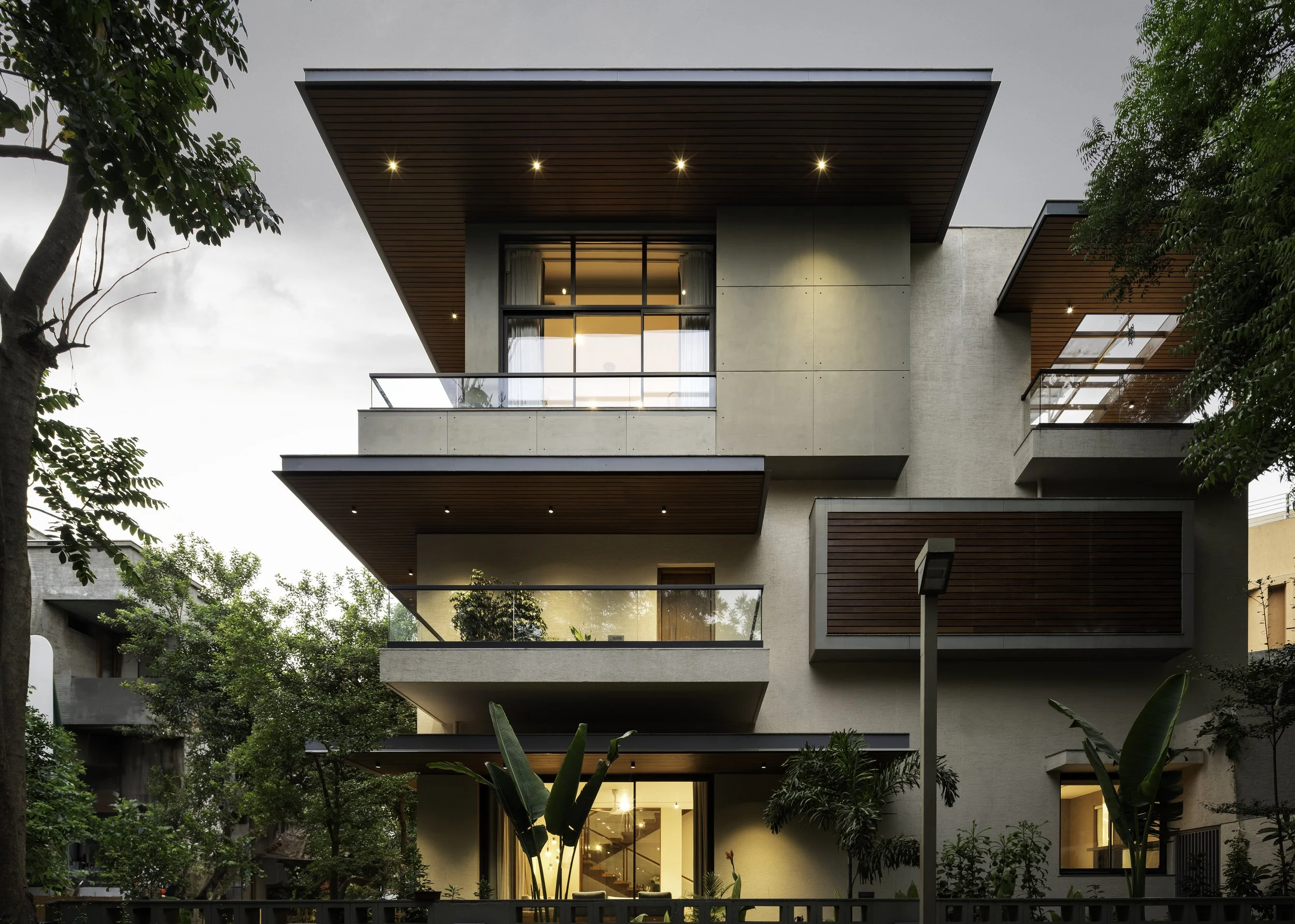 Nishitbhai's house twilight extrior.jpg