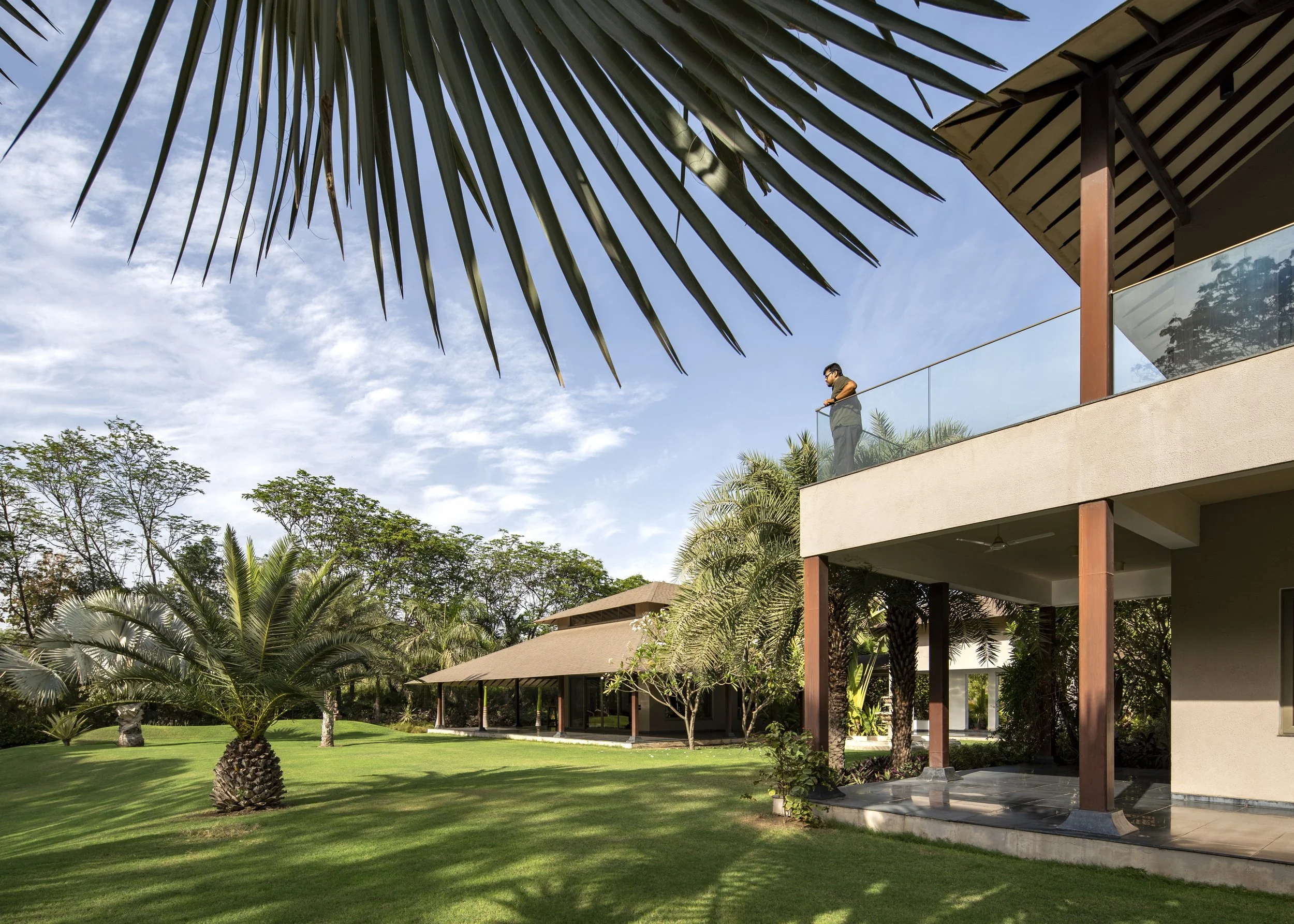 Mukeshbhai's house exterior 1.jpg
