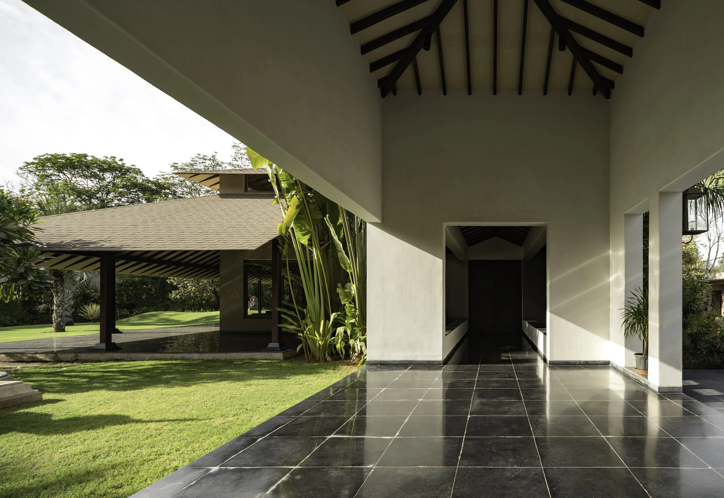 Mukeshbhai's house exterior 3.jpg
