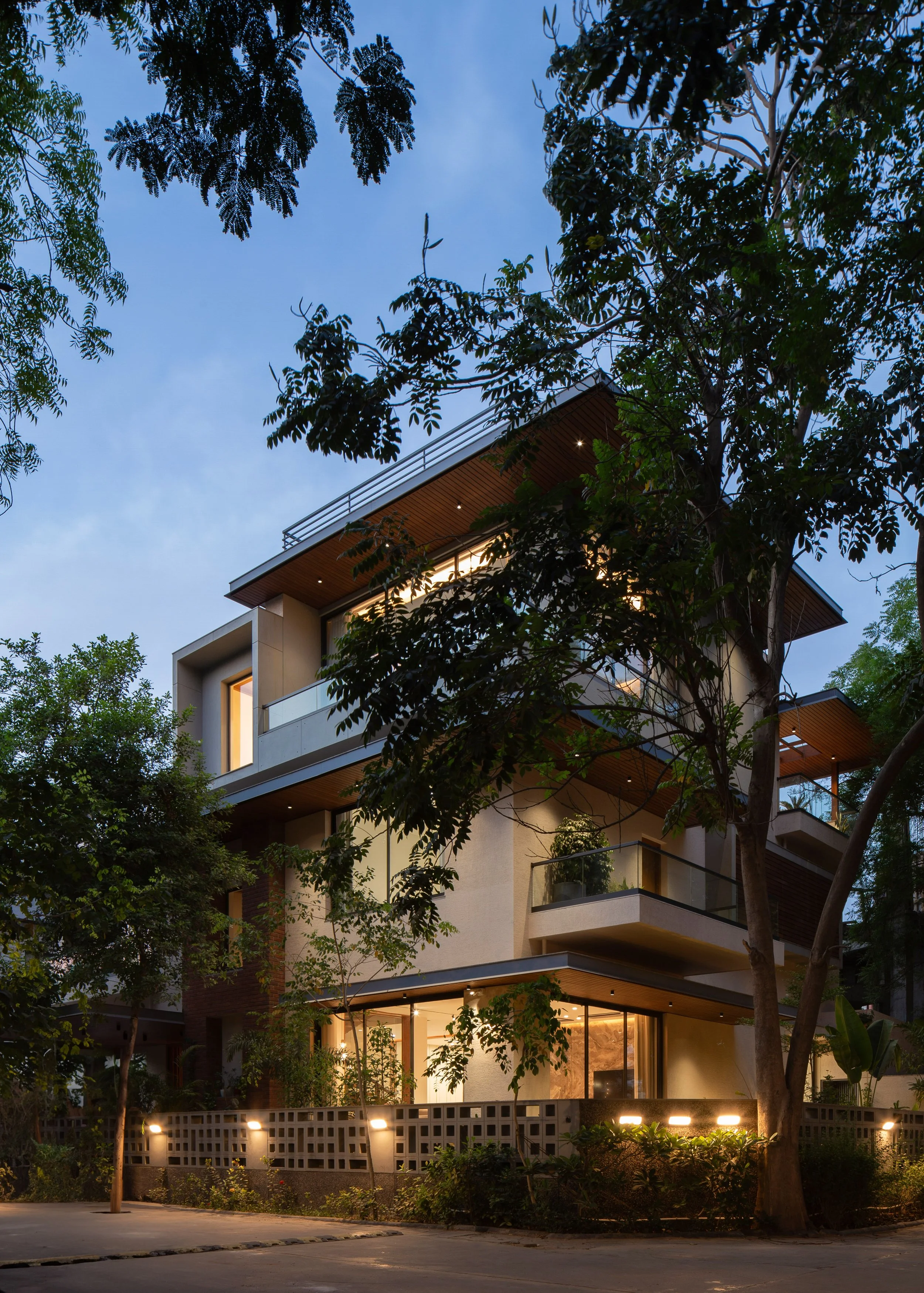 Studio HPA+Go Banana-1.jpg