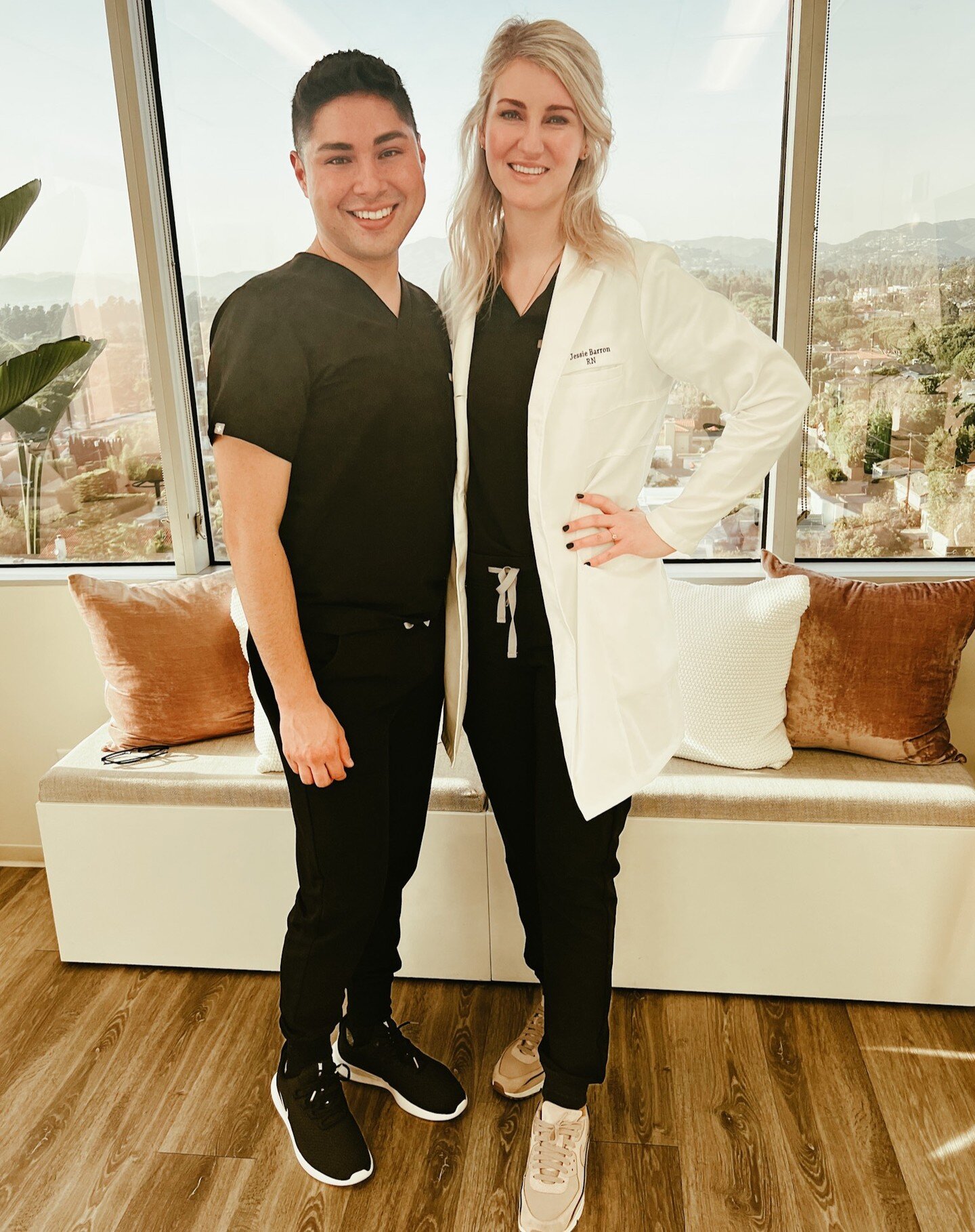 I had the absolute pleasure of training with @jessie.barron.rn @injection_u in beautiful Santa Monica, California.

I have to say, I've come a long way from where I started as an aesthetic injector. I am proud of the skill and confidence I have earne
