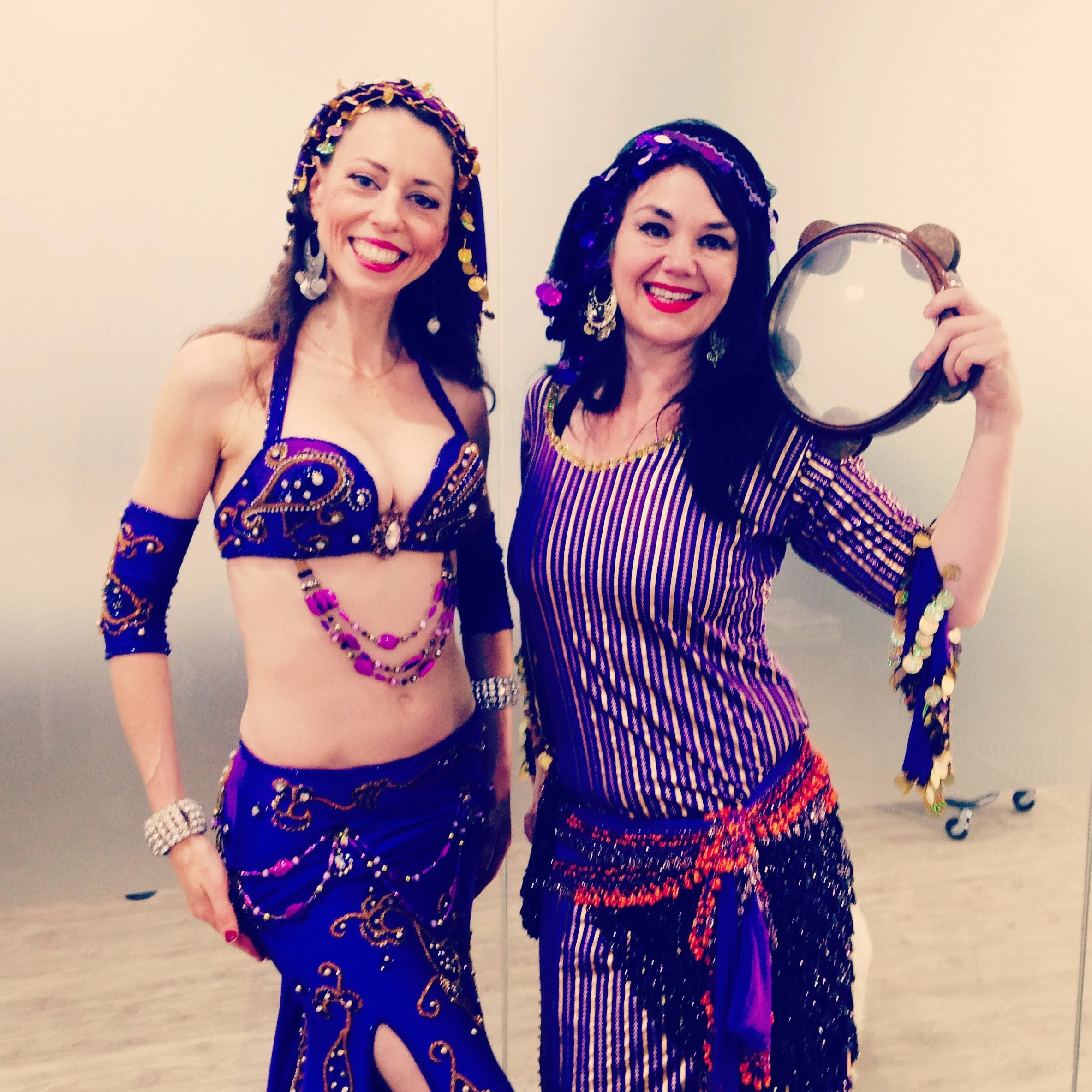 Drummer-Dancer duo for walk-around entertainment