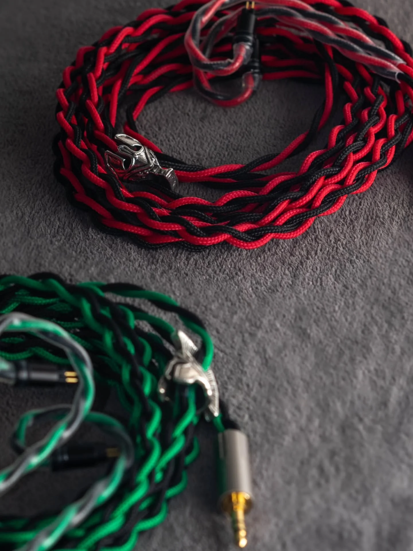 Thank you everyone for a wonderful year, Grazie mille per un favoloso anno, lets make 2026 even more awesome with more music and more cables, Hope everyone has a wonderful time, Merry Christmas to who celebrates, Buon natale a tutti!