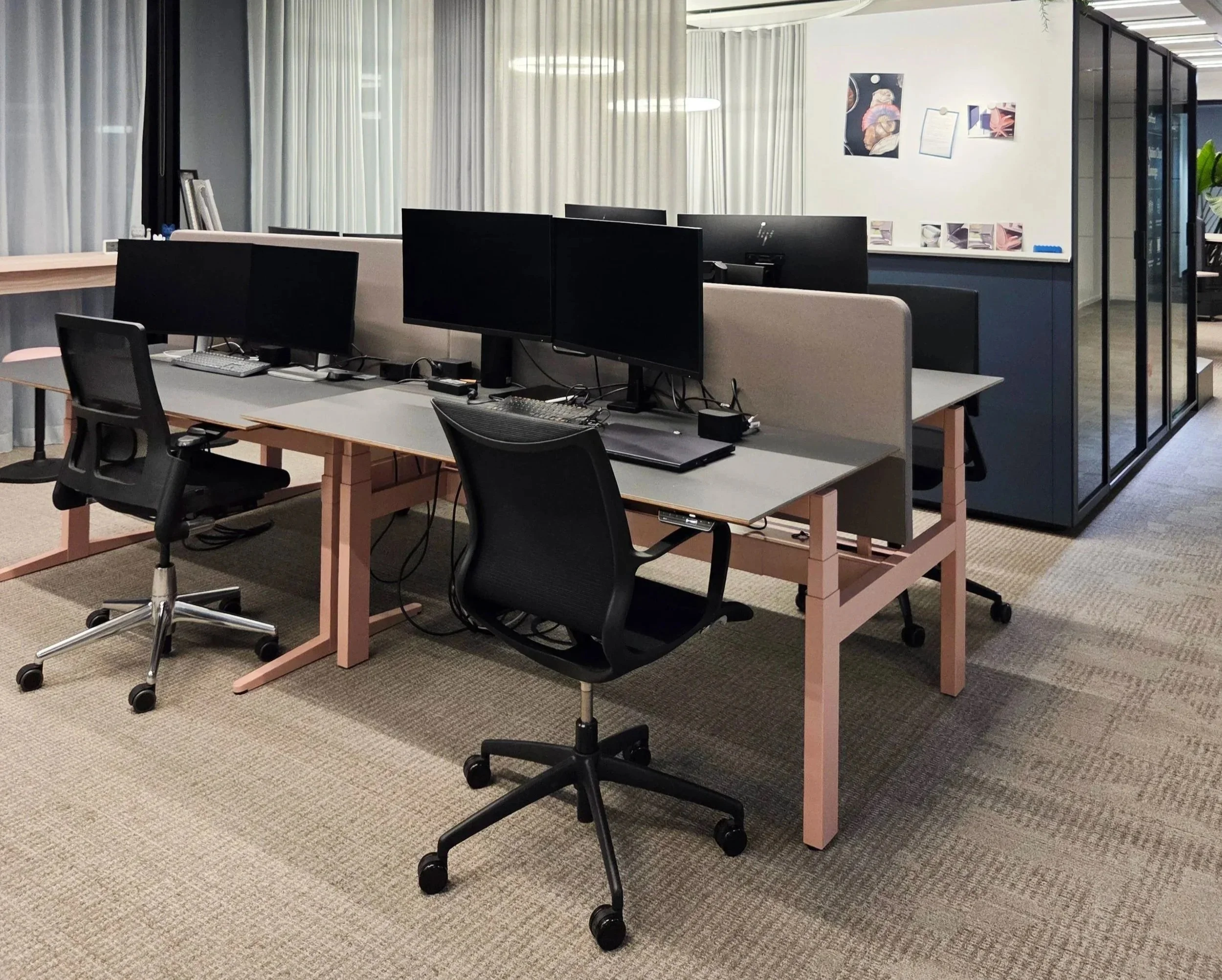 example_picture_designed_by_sds_working_room_loop