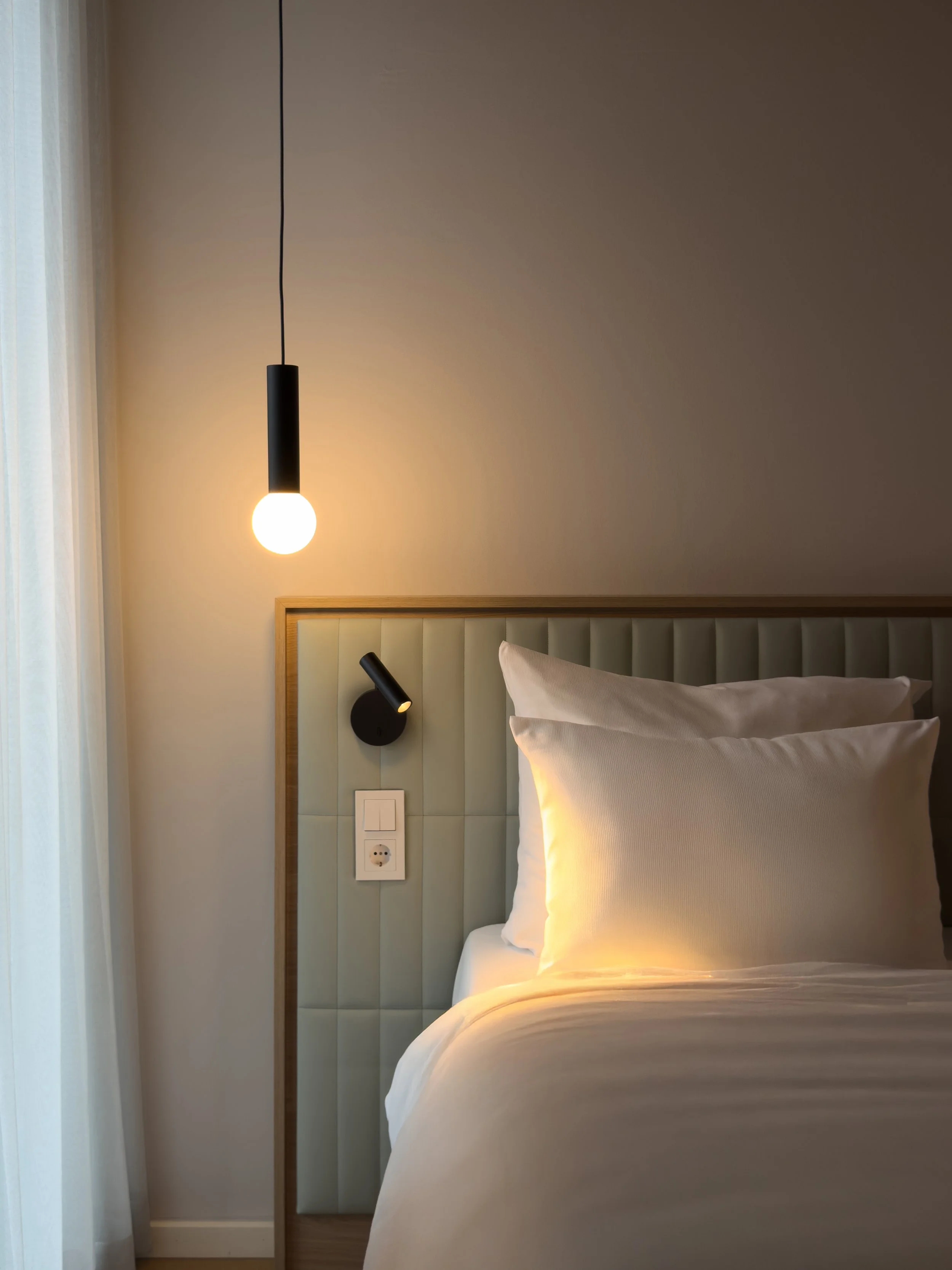 StudioDeSchutter_HotelCoreum_Leselicht-PhotoStudioDeSchutter (1).jpg