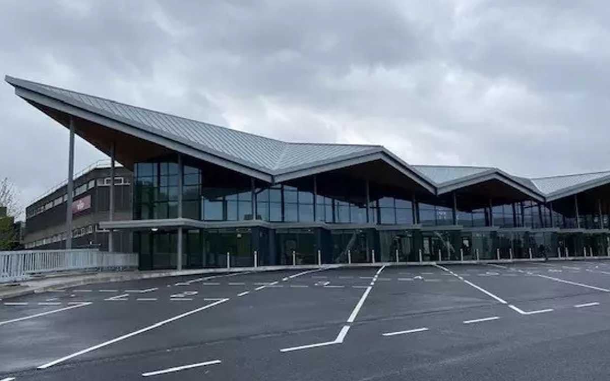 Merthyr Tydfil Bus Station.jpg