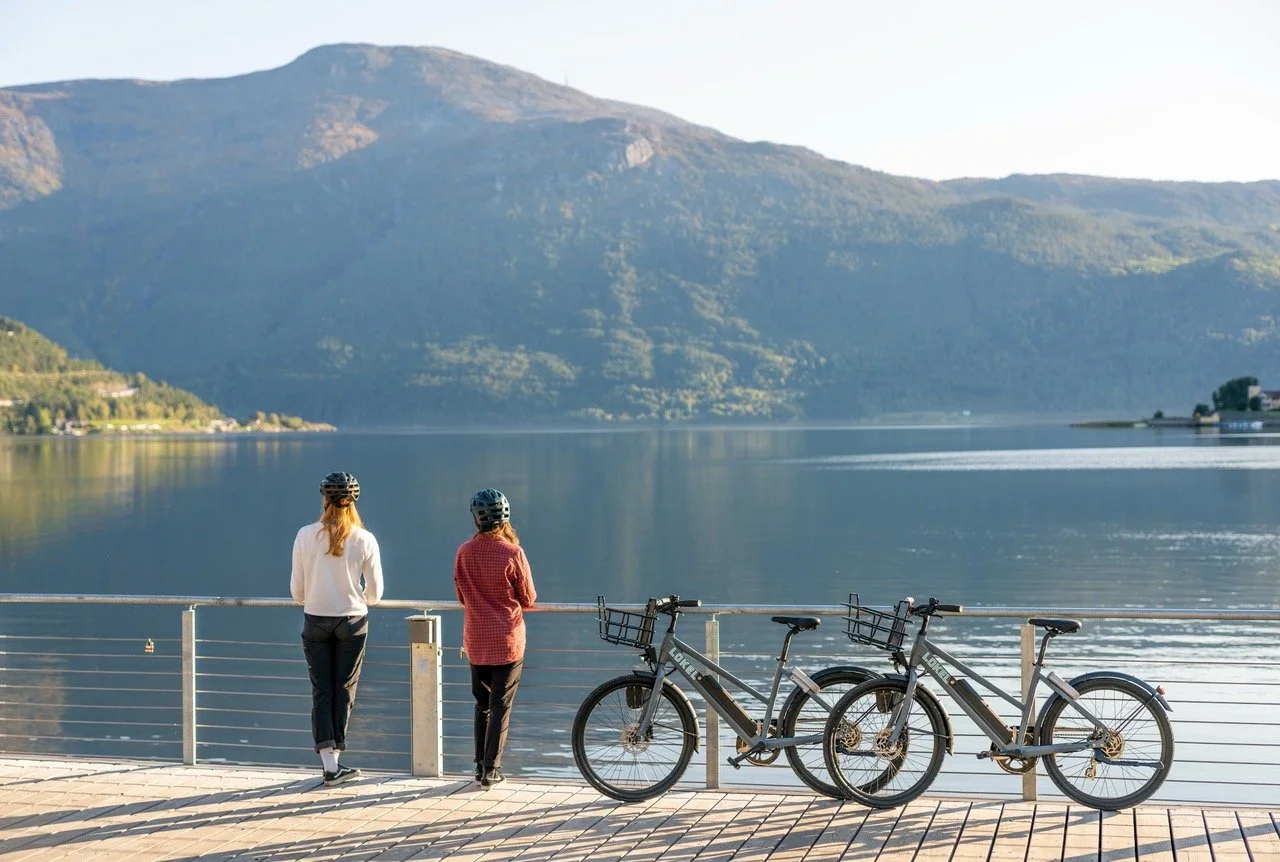 SYKKEL FJORDSTIEN SOGNDAL FOTO VEGARD AASEN VERI MEDIA.jpeg