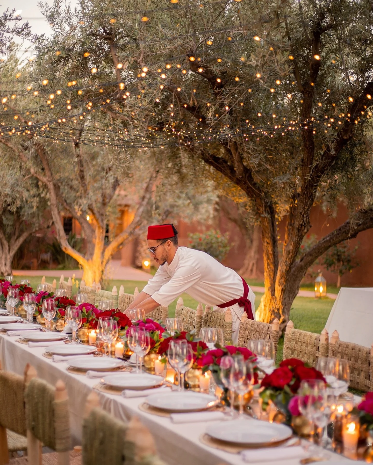 ✨ Why choose fairy lights for your wedding? ✨

Fairy lights add that extra touch of magic to your special day, turning any venue into a dreamy wonderland. Whether draped from trees, woven through floral arrangements, or creating a sparkling canopy ov