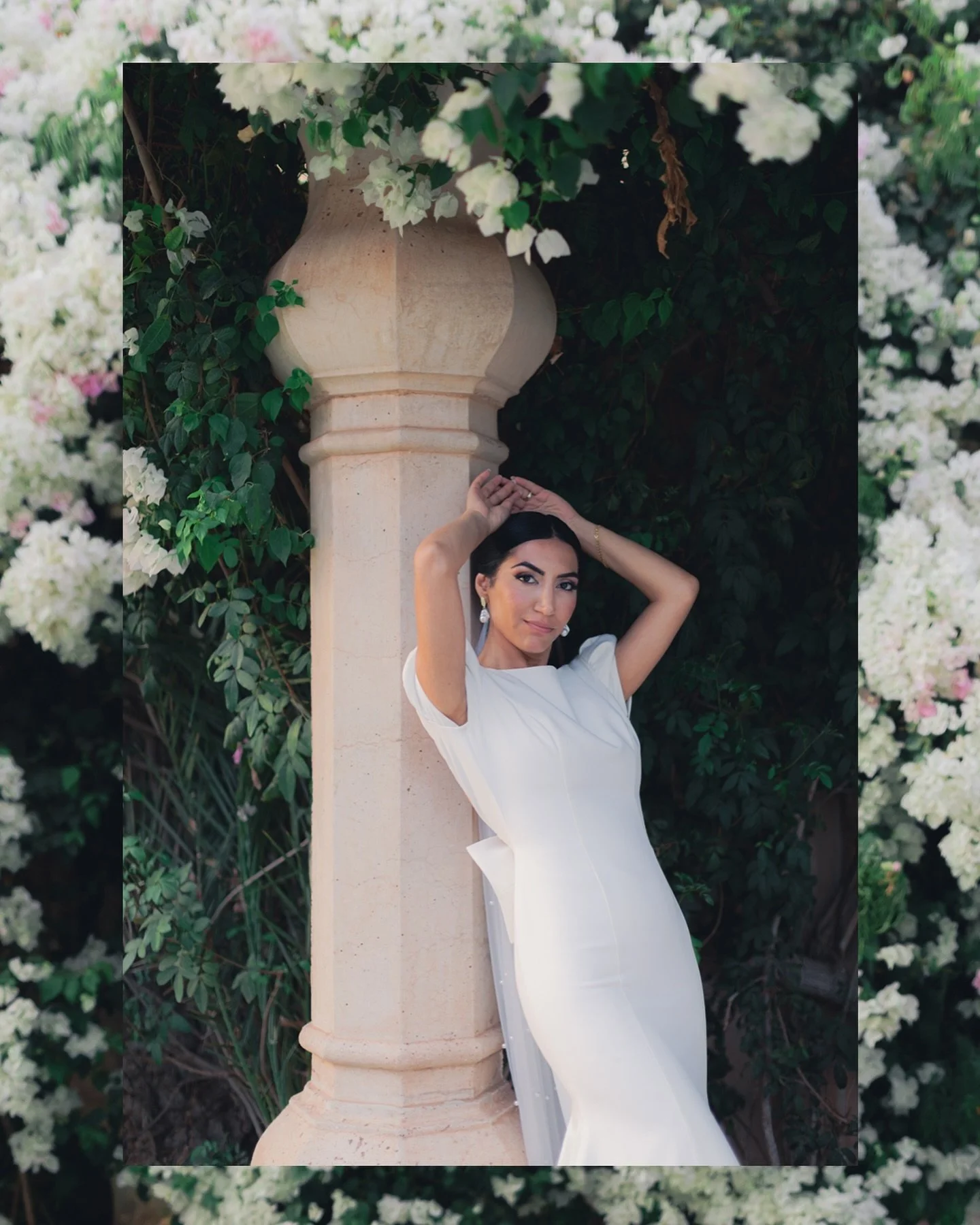 Persian beauty in the unique @palais.namaskar 

#weddingmarrakech #marrakechwedding #marrakeshwedding #marrakeshphotographer #visitmarrakech #palaisnamaskar #elopementmarrakech #elopeinmarrakech