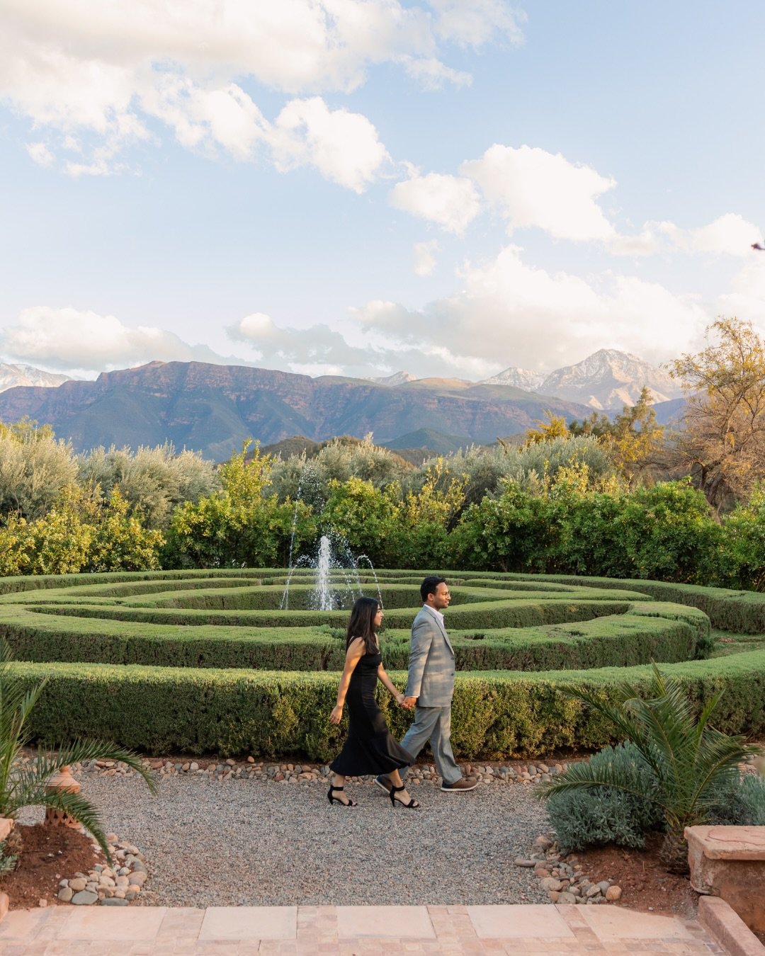 What was supposed to be a simple photoshoot followed by a romantic dinner turned into a secret proposal beside the labyrinth at Kasbah Bab Ourika.

Do you think she suspected a proposal from the photos we took before that moment, or did it still feel