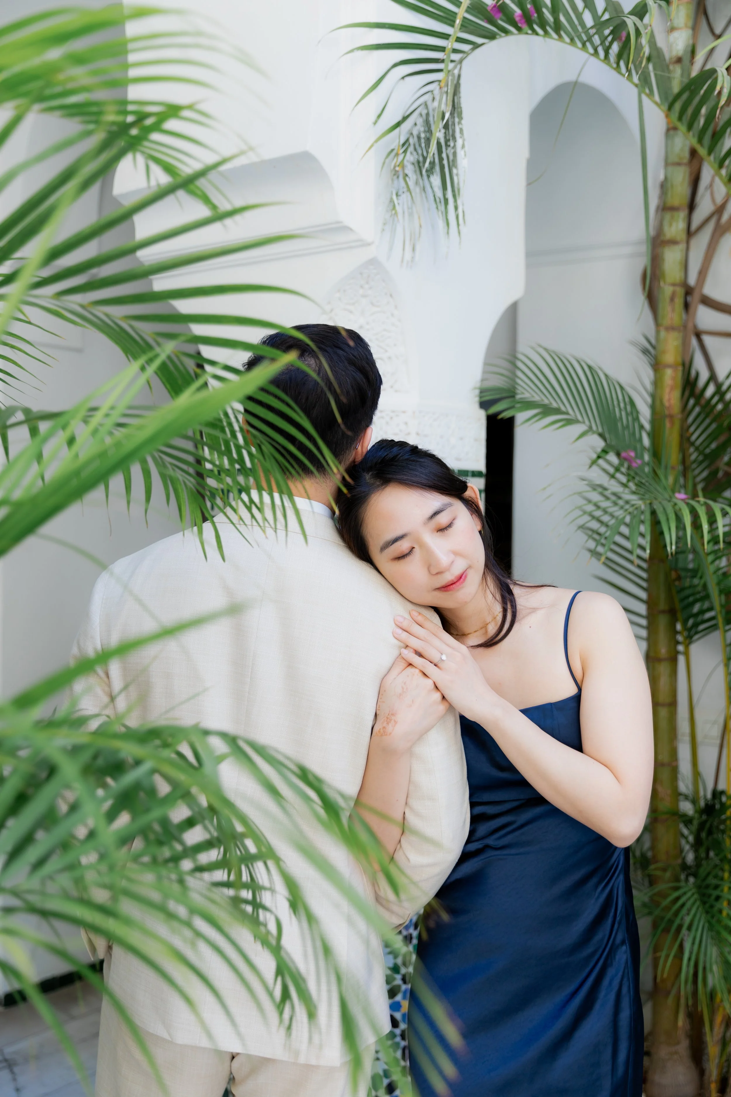 Marrakech wedding photographer- Marrakech engagement photographer- asian couple session in Marrakech- Marrakech photographer- photographe marrakech